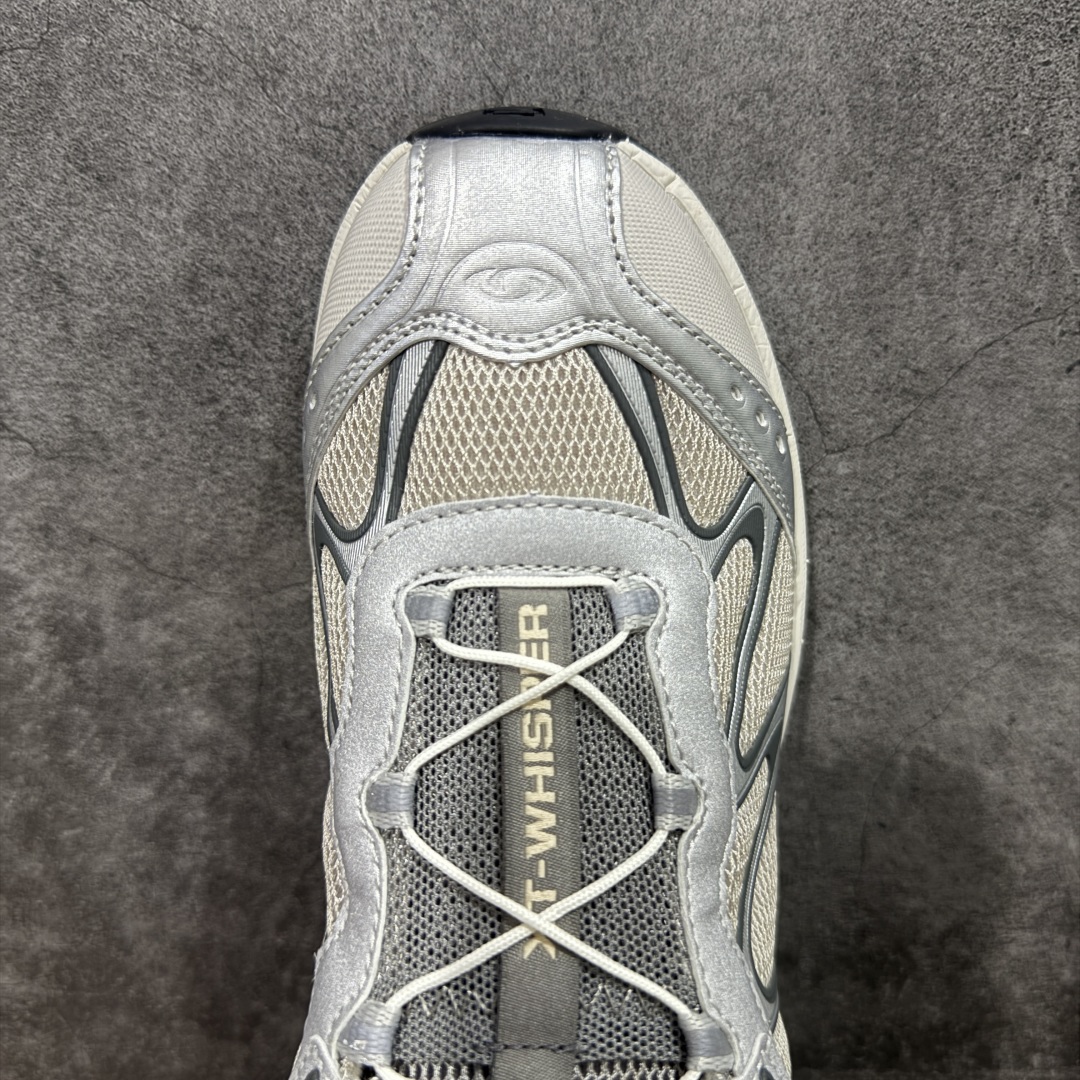 图片[5]-【巅峰版】Salomon 萨洛蒙XT-Whisper 户外 休闲 运动鞋 跑鞋 478014 原版购入开发 做货 Salomon 对 XT-WHISPER 鞋面设计进行了升级，以多种鞋面材质，构造了丰富的鞋面层次，为鞋款增添摩登现代感。鞋款独特的波浪形 Sensifit系统设计勾勒出鞋身的流动感线条，并结合标志性的Quicklace™ 快速系带系统，保障全鞋舒适包裹感。结合 Contagrip® 大底，在保留鞋款功能性的同时多维度诠释城市户外型格 配送专柜精美包装🛍📦 面料 ： 原版定制进口网面+牛皮 内里 ： 原版进口透气网里 鞋底 ： 原版开模防滑橡胶材质 底厚 ：3.5CM 尺码： 36-45-选品中心