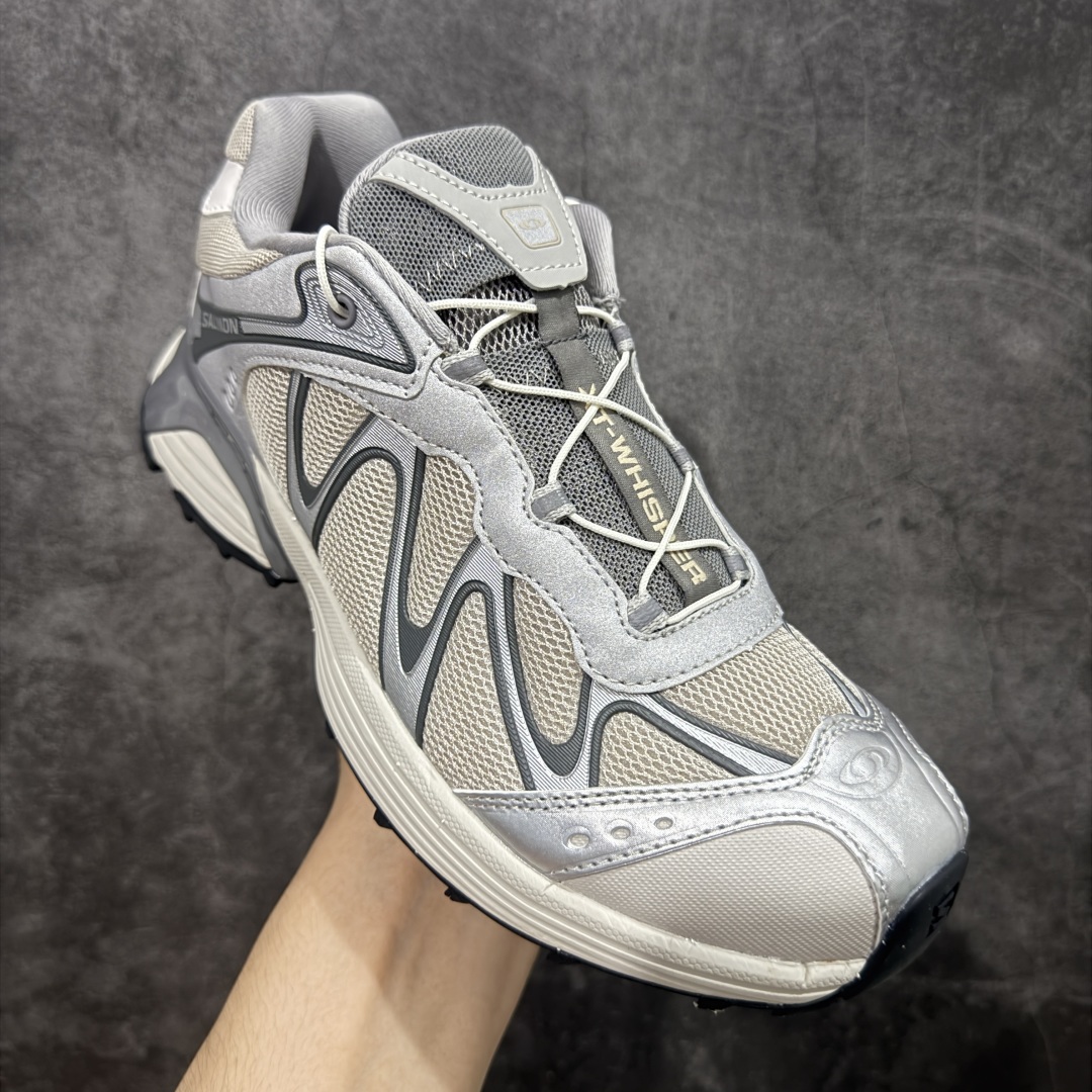 图片[3]-【巅峰版】Salomon 萨洛蒙XT-Whisper 户外 休闲 运动鞋 跑鞋 478014 原版购入开发 做货 Salomon 对 XT-WHISPER 鞋面设计进行了升级，以多种鞋面材质，构造了丰富的鞋面层次，为鞋款增添摩登现代感。鞋款独特的波浪形 Sensifit系统设计勾勒出鞋身的流动感线条，并结合标志性的Quicklace™ 快速系带系统，保障全鞋舒适包裹感。结合 Contagrip® 大底，在保留鞋款功能性的同时多维度诠释城市户外型格 配送专柜精美包装🛍📦 面料 ： 原版定制进口网面+牛皮 内里 ： 原版进口透气网里 鞋底 ： 原版开模防滑橡胶材质 底厚 ：3.5CM 尺码： 36-45-选品中心