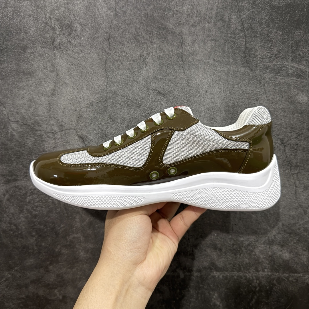 图片[2]-【广东纯原版本】PRADA普拉达 America\’s Cup 休闲运动鞋 男款 黑白 高端原单品质 全码出货 鞋面：漆面小牛皮·高丝光帆布布匹·鞋舌车缝品牌logo -内里：品牌帆布，垫脚; 水染牛皮 -大底：TPR.橡胶：双色成型大底 -超高品控·做工精细：凸显(高端·贵气·档次) -尺码：38-46-选品中心