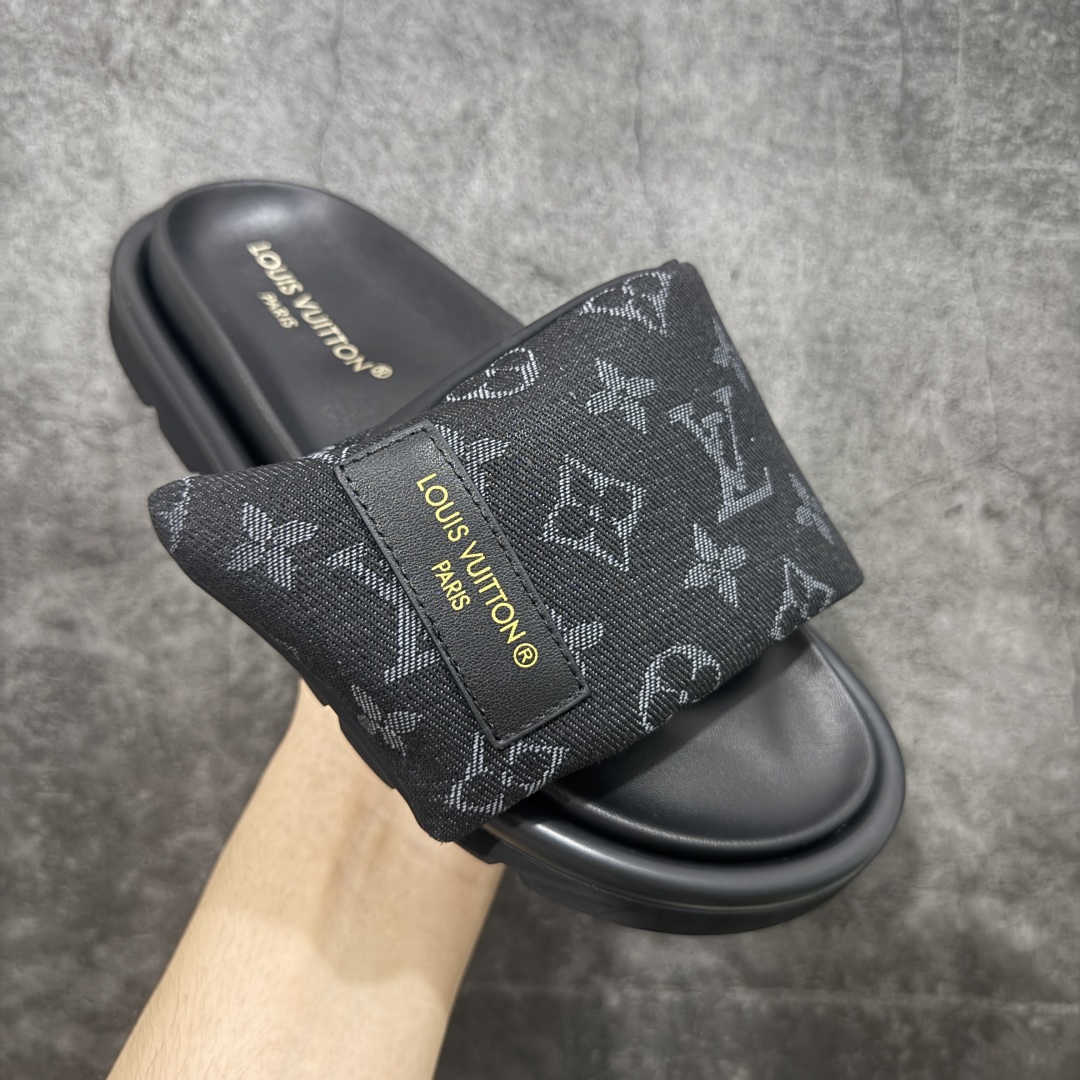 图片[3]-【纯原礼盒版】LOUIS VUITTON 路易威登2024 𝐬𝐬💛春夏最新爆款魔术贴系列 情侣款厚底拖鞋 代购级别稀品上新💫 鞋面：LV进口5D打印花布，牛皮内里 大底：原版开模大底 原版全套礼盒包装 尺码： 35-45 底高4.5cm-选品中心