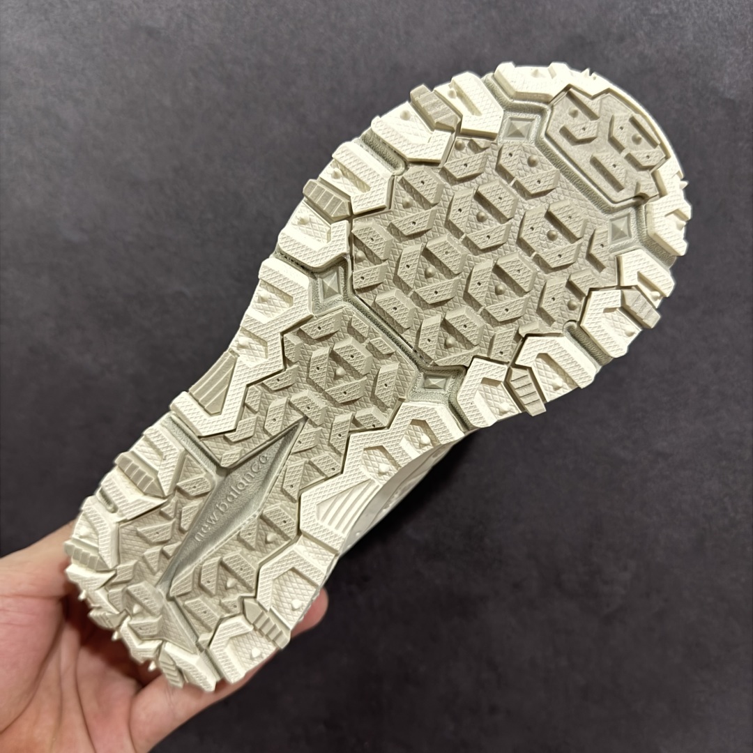 图片[9]-【K8版本】新百伦New Balance NB410 v5 美产血统经典复古休闲运动百搭老爹跑步鞋 采用优质纤维革+透气网眼布材质材质 独立双层组合缓震防滑私模大底 中底采用Footbed科技 正确版 区别市面通货 性价比极高💪🏻 尺码：36-45 货号：MT410SA5-选品中心