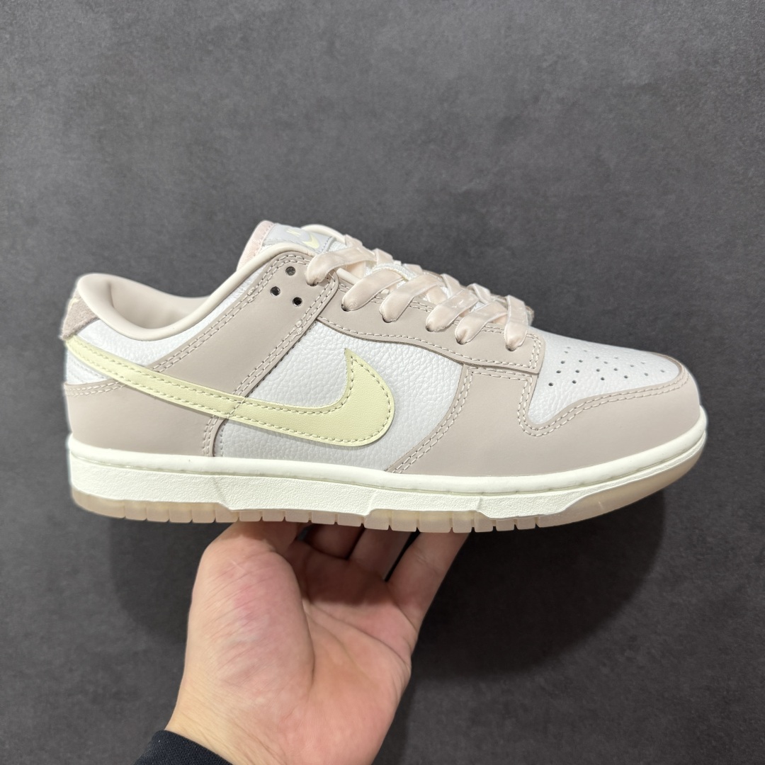 【YC纯原】NK Dunk Low 柔粉 FB7910-601 实力大厂出品 新配色陆续开发 全套原纸板楦头开发 确保原汁原味 完美呈现DUNK版型 一比一鞋头弧度高度鞋身弧度 此版本只针对中端市场 皮料材质有所更替 其他数据细节工艺流程均保持一致 绝不口嗨 细节品控鞋型随意对比 独家私模官方第六代原厂航空铝磨具打磨大底 鞋头坡度极致还原 无解鞋型 原盒原配 圈内天花板工艺 原厂玻璃冲刀 超高清洁度 全鞋零毛边皮料切割 原厂中底布点胶 中底布拉帮走线遵循公司 尺码:35.5 36 36.5 37.5 38 38.5 39 40-选品中心