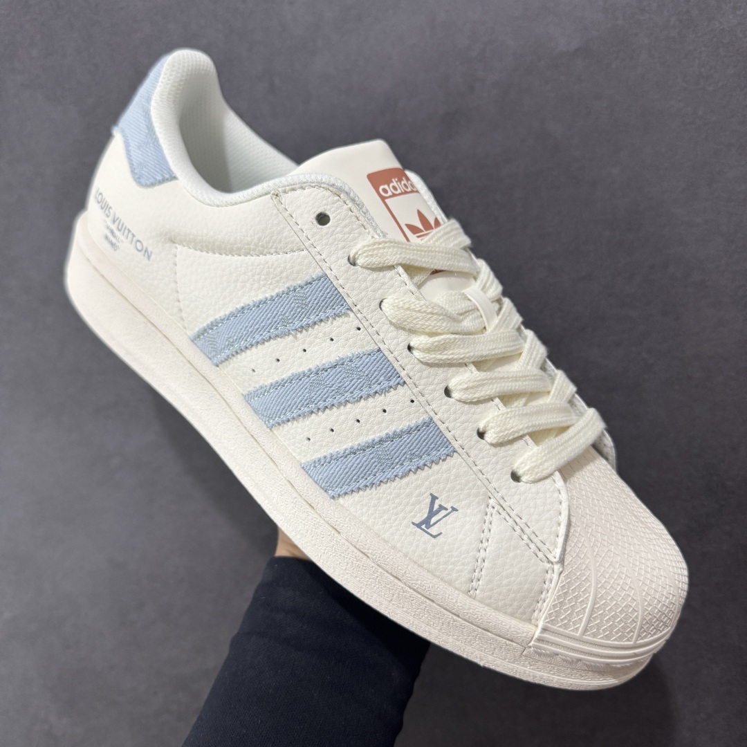 图片[3]-【定制版】AD Originals Superstar x Louis Vuitton 白蓝 采用全新头层拼接皮革材质 后跟采用特色3D立体印字 渠道正品订单 诠释市场最高工艺水平 全鞋进口头层皮料打造 区别市面普通真标版本，进出专柜无压力 货号：SD6821 尺码：36-45-选品中心