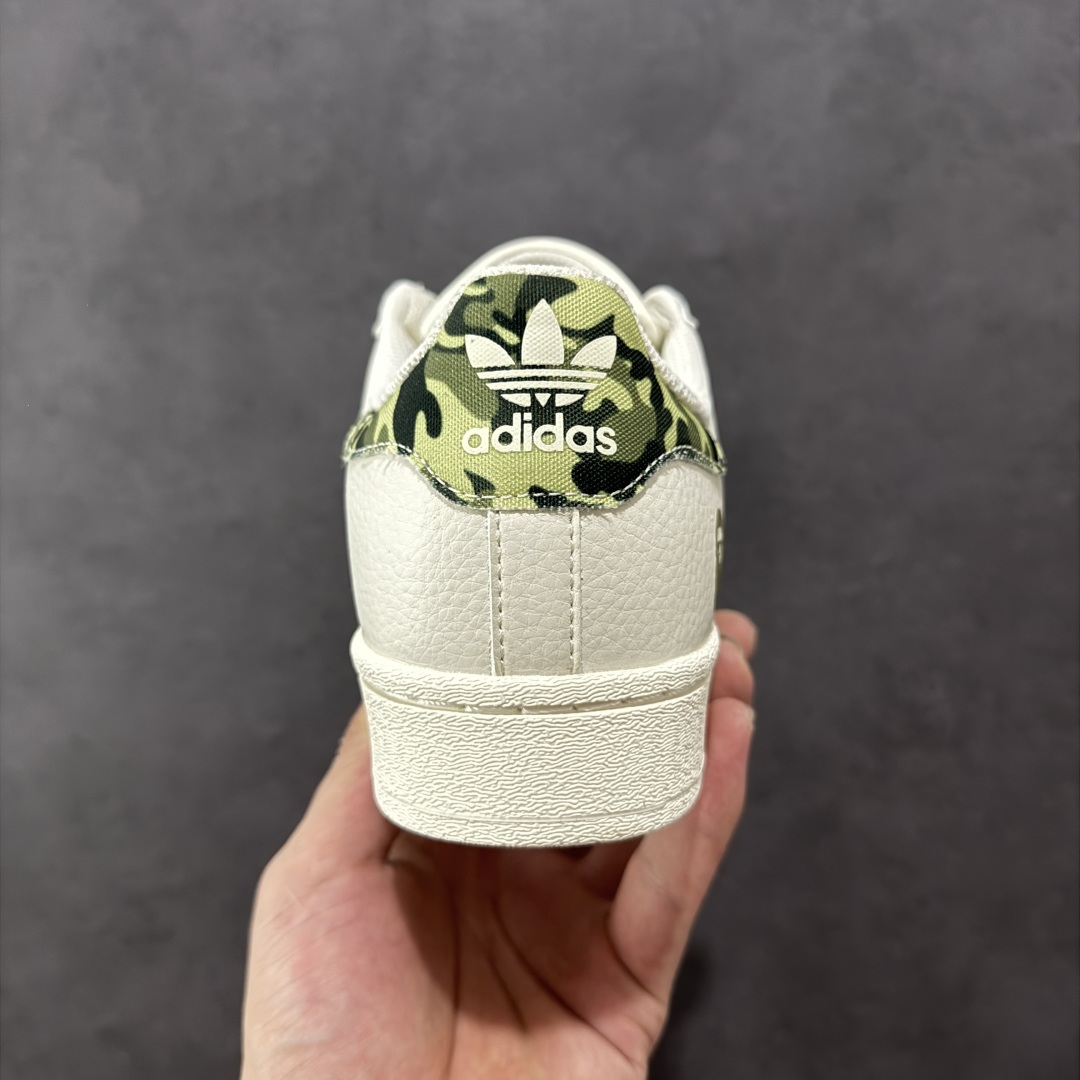 图片[4]-【定制版】AD Originals Superstar x BAPE 白绿 采用全新头层拼接皮革材质 后跟采用特色3D立体印字 渠道正品订单 诠释市场最高工艺水平 全鞋进口头层皮料打造 区别市面普通真标版本，进出专柜无压力 货号：DS0018 尺码：36-45-选品中心