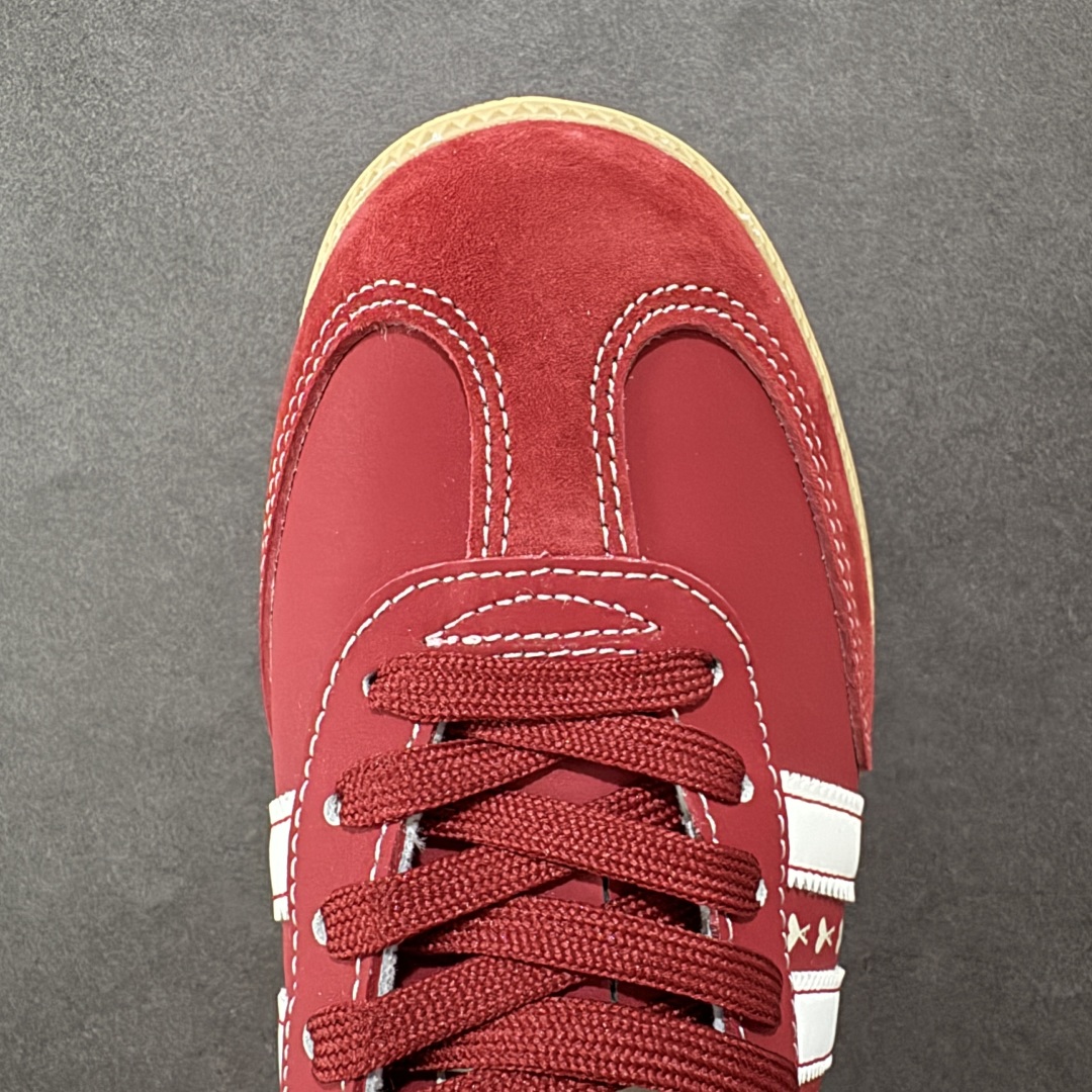 图片[8]-【定制版】adidas originals Samba OG x AMI 红白 桑巴舞系列复古经典轻便板鞋 此款以简约大方的造型设计 给人以随性休闲的时尚格调 穿着舒适轻便，运动灵活自如 满足日常个性穿搭 货号：XR0006 尺码：36 36.5 37 38 38.5 39 40 40.5 41 42 42.5 43 44 44.5 45-选品中心