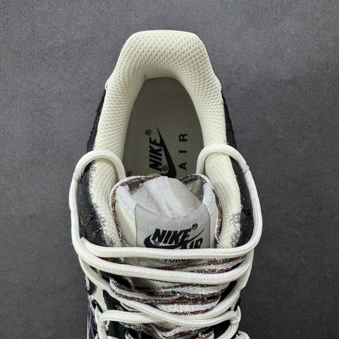 图片[7]-【定制版】Nike Air Force 1\’07 Low \”Blue Daisy\” 手绘涂鸦 蓝调雏菊 空军一号低帮休闲运动板鞋 BD7007-333  #蓝调雏菊，是艺术与潮流的奇妙融合。以经典鞋型为基底，黑蓝为主色调晕染出独特氛围，如同将静谧夜色与澄澈蓝天揉入鞋身 。雏菊图案错落点缀，清新灵动，打破深色沉闷，恰似在蓝调旋律里跳出的俏皮音符  尺码：36 36.5 37.5 38 38.5 39 40 40.5 41 42 42.5 43 44 44.5 45-选品中心