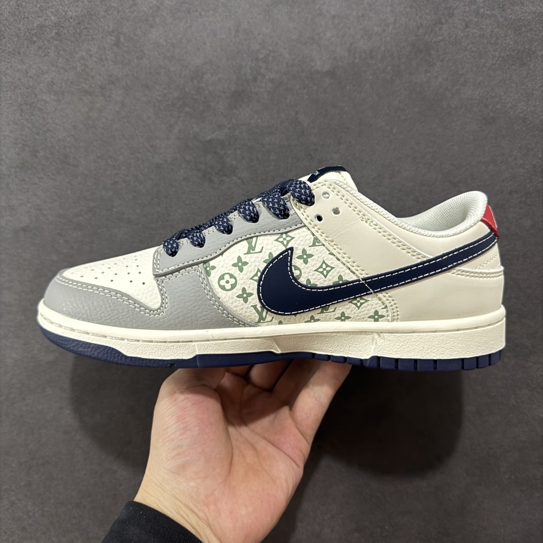 图片[2]-【定制版】Nike SB Dunk Low LV联名 深蓝底印花 周年高端定制 低帮休闲板鞋 XX3168-161  定制鞋盒 大厂纯原品质出货 超高清洁度 皮料切割干净无任何毛边 细节完美   尺码：36 36.5 37.5 38 38.5 39 40 40.5 41 42 42.5 43 44 44.5 45-选品中心
