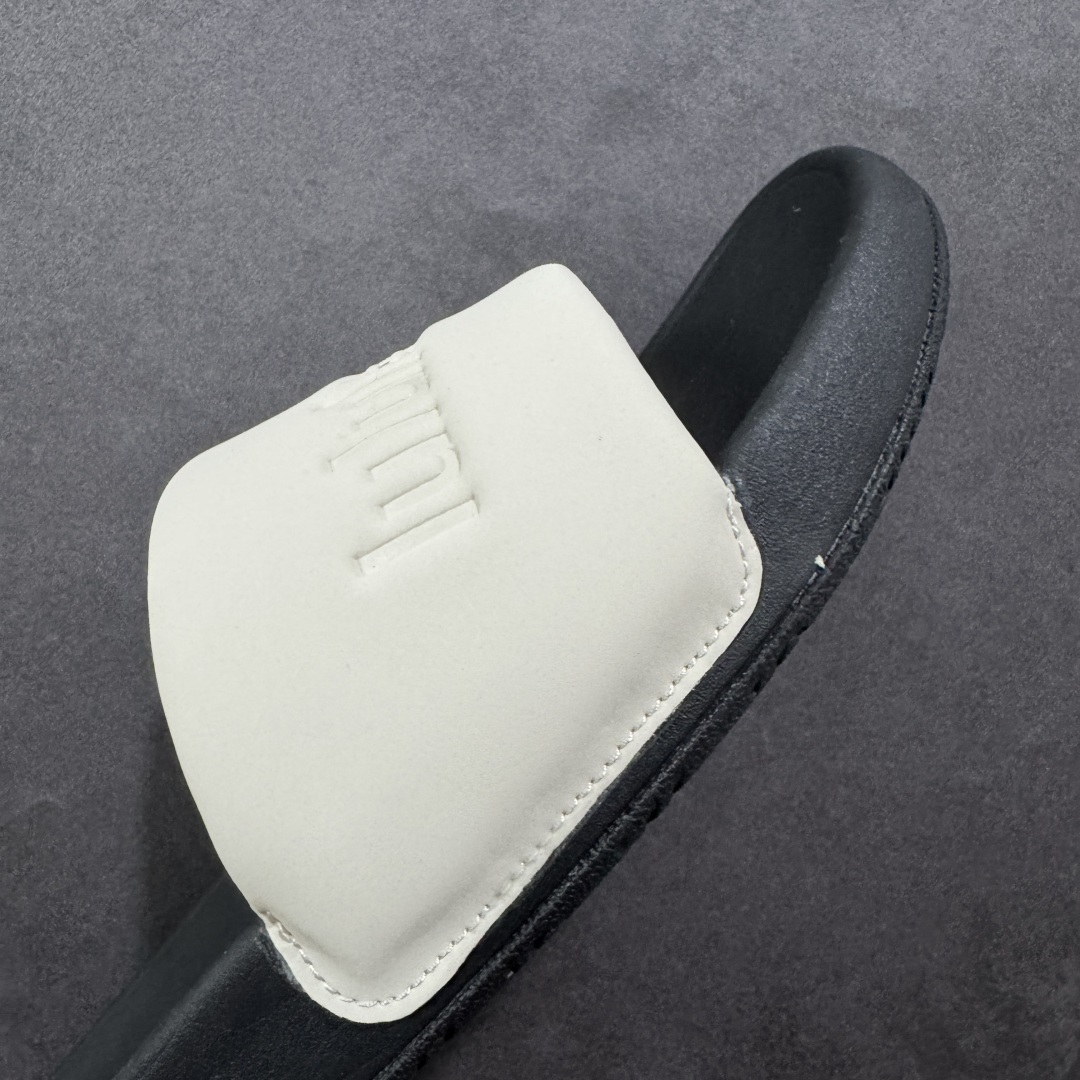 图片[5]-【公司级】Lululemon Rsetfeel Slide 露露乐檬拖鞋实拍上架 立体针织弹力鞋面轻量透气，中底采用Lululemon特别研发的加厚泡棉材料，利用专门的分层解构和泡棉技术实现了缓震和支撑性的平衡。采用TPU后跟支撑，减震设计，缓冲接地力，舒适回弹。 小红书爆款 一鞋难求👊🏻 尺码：36-45-选品中心