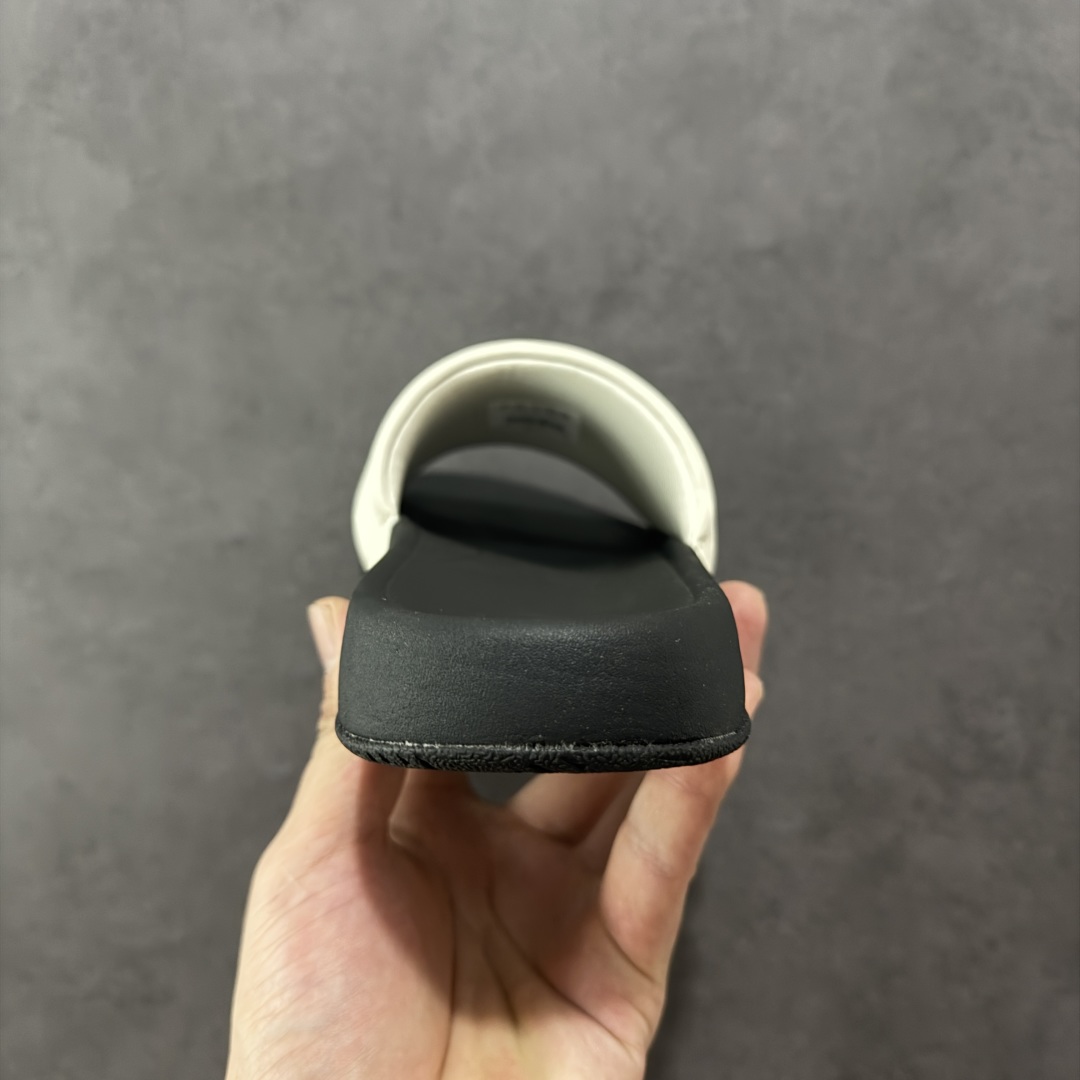 图片[4]-【公司级】Lululemon Rsetfeel Slide 露露乐檬拖鞋实拍上架 立体针织弹力鞋面轻量透气，中底采用Lululemon特别研发的加厚泡棉材料，利用专门的分层解构和泡棉技术实现了缓震和支撑性的平衡。采用TPU后跟支撑，减震设计，缓冲接地力，舒适回弹。 小红书爆款 一鞋难求👊🏻 尺码：36-45-选品中心