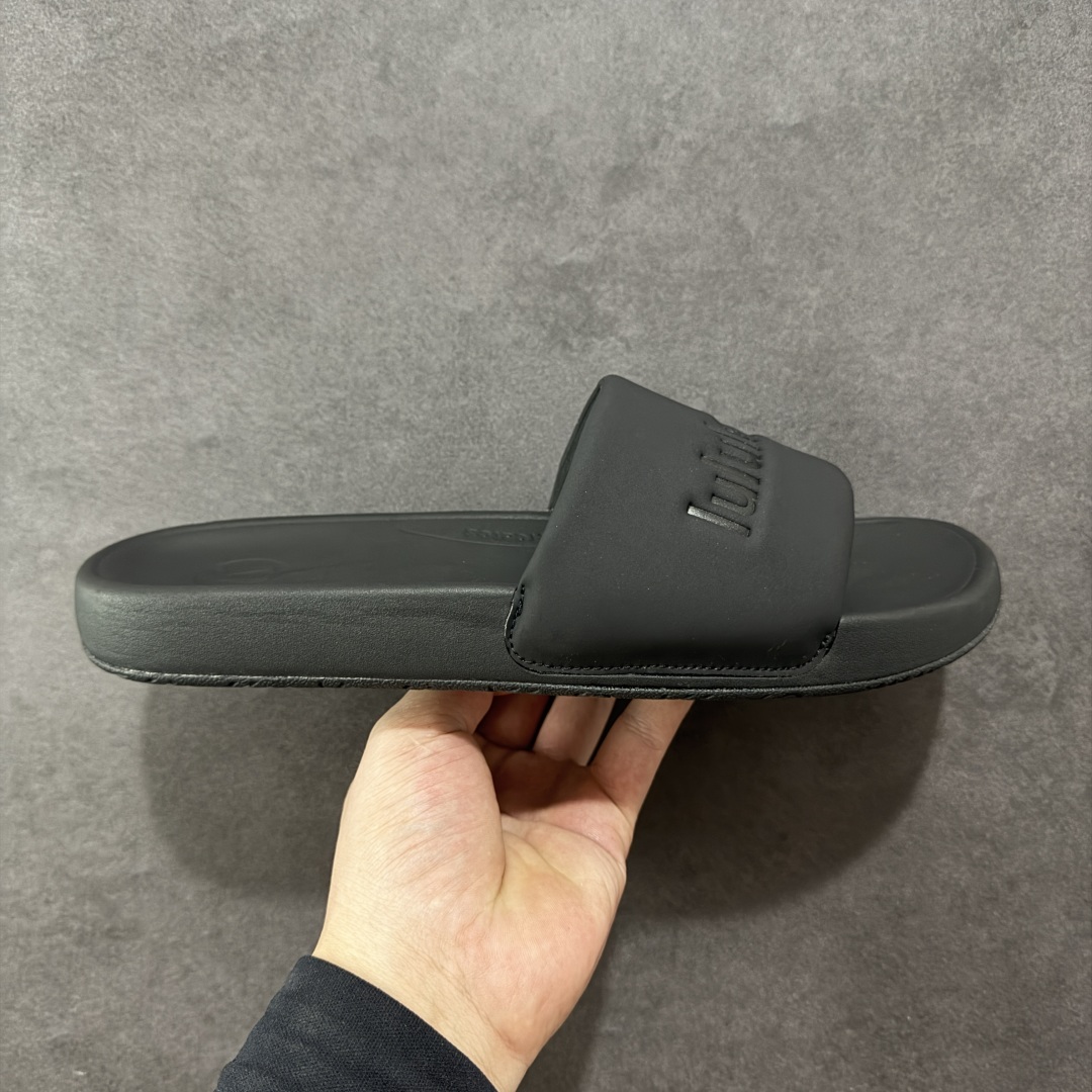 【公司级】Lululemon Rsetfeel Slide 露露乐檬拖鞋实拍上架 立体针织弹力鞋面轻量透气,中底采用Lululemon特别研发的加厚泡棉材料,利用专门的分层解构和泡棉技术实现了缓震和支撑性的平衡。采用TPU后跟支撑,减震设计,缓冲接地力,舒适回弹。 小红书爆款 一鞋难求👊🏻 尺码:36-45-选品中心