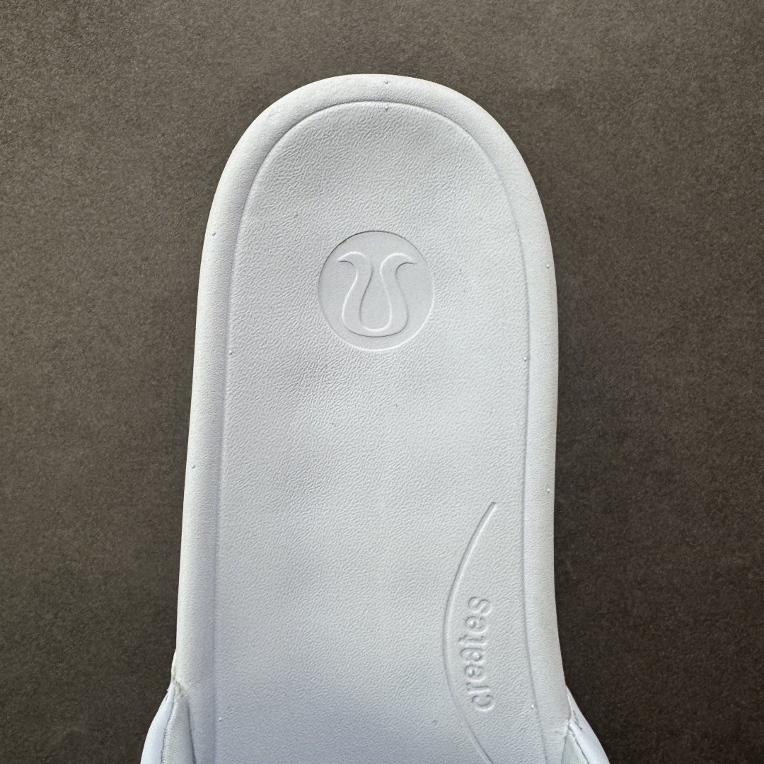 图片[7]-【公司级】Lululemon Rsetfeel Slide 露露乐檬拖鞋实拍上架 立体针织弹力鞋面轻量透气，中底采用Lululemon特别研发的加厚泡棉材料，利用专门的分层解构和泡棉技术实现了缓震和支撑性的平衡。采用TPU后跟支撑，减震设计，缓冲接地力，舒适回弹。 小红书爆款 一鞋难求👊🏻 尺码：36-45-选品中心