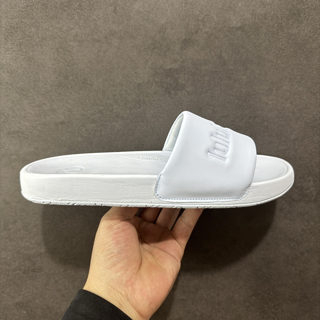 【公司级】Lululemon Rsetfeel Slide 露露乐檬拖鞋实拍上架 立体针织弹力鞋面轻量透气,中底采用Lululemon特别研发的加厚泡棉材料,利用专门的分层解构和泡棉技术实现了缓震和支撑性的平衡。采用TPU后跟支撑,减震设计,缓冲接地力,舒适回弹。 小红书爆款 一鞋难求👊🏻 尺码:36-45-选品中心