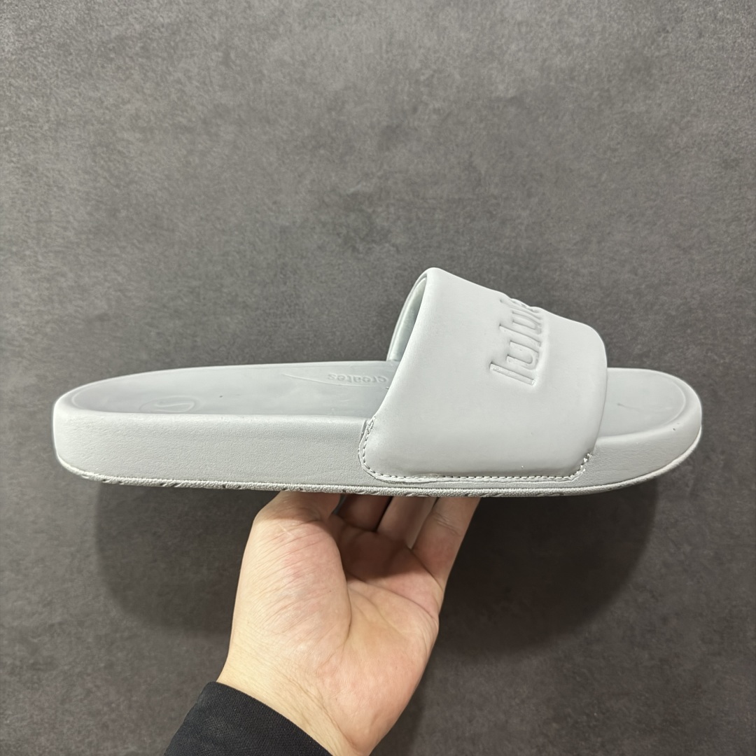 【公司级】Lululemon Rsetfeel Slide 露露乐檬拖鞋实拍上架 立体针织弹力鞋面轻量透气,中底采用Lululemon特别研发的加厚泡棉材料,利用专门的分层解构和泡棉技术实现了缓震和支撑性的平衡。采用TPU后跟支撑,减震设计,缓冲接地力,舒适回弹。 小红书爆款 一鞋难求👊🏻 尺码:36-45-选品中心
