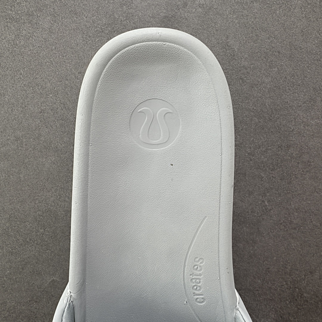图片[7]-【公司级】Lululemon Rsetfeel Slide 露露乐檬拖鞋实拍上架 立体针织弹力鞋面轻量透气，中底采用Lululemon特别研发的加厚泡棉材料，利用专门的分层解构和泡棉技术实现了缓震和支撑性的平衡。采用TPU后跟支撑，减震设计，缓冲接地力，舒适回弹。 小红书爆款 一鞋难求👊🏻 尺码：36-45-选品中心