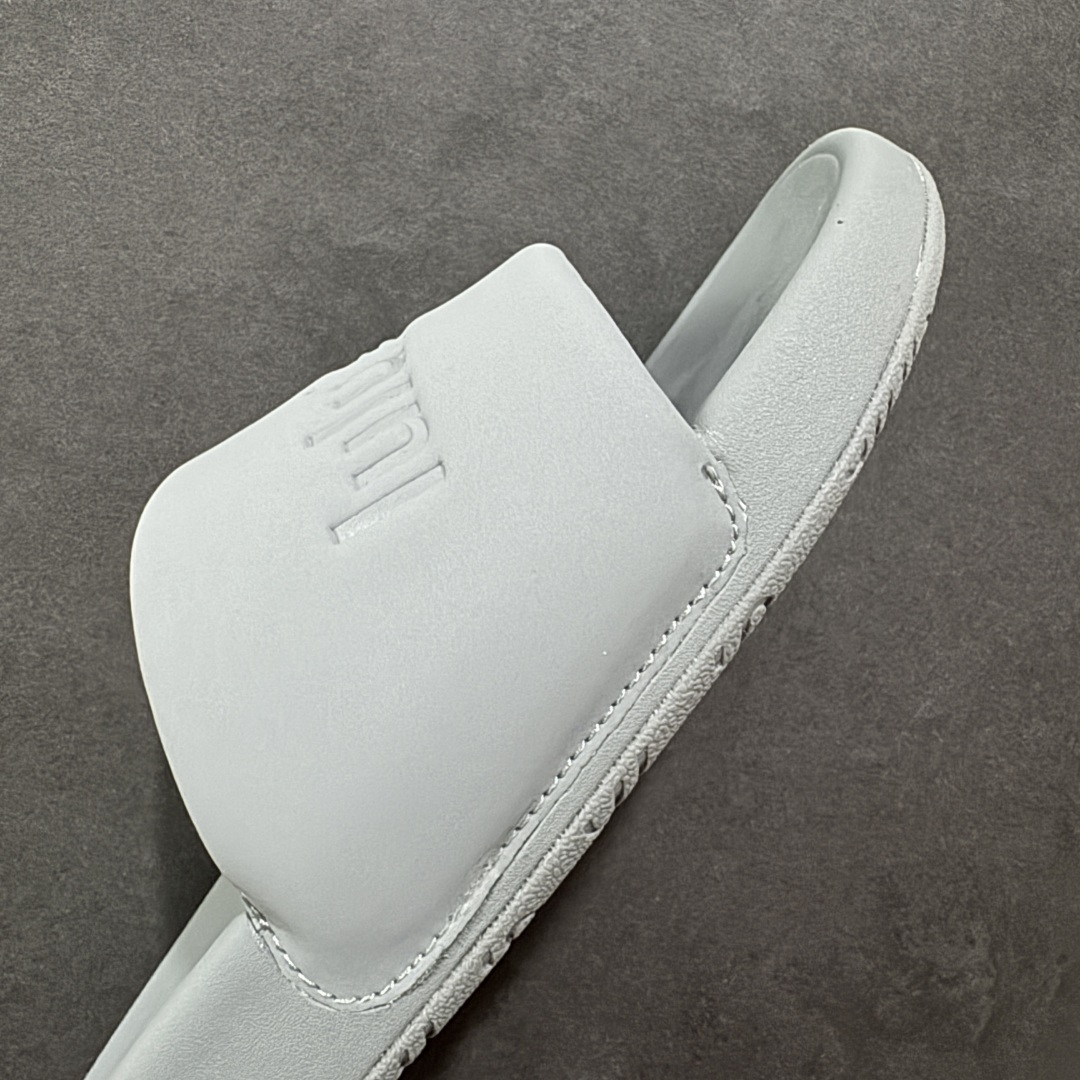 图片[5]-【公司级】Lululemon Rsetfeel Slide 露露乐檬拖鞋实拍上架 立体针织弹力鞋面轻量透气，中底采用Lululemon特别研发的加厚泡棉材料，利用专门的分层解构和泡棉技术实现了缓震和支撑性的平衡。采用TPU后跟支撑，减震设计，缓冲接地力，舒适回弹。 小红书爆款 一鞋难求👊🏻 尺码：36-45-选品中心