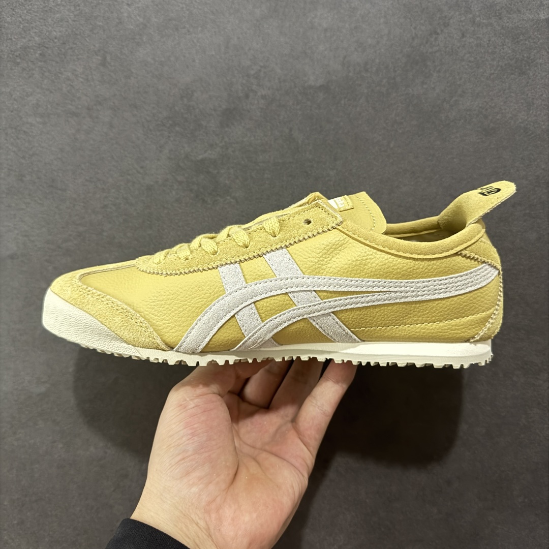 图片[2]-【公司级】Asics Onitsuka Tiger MEXICO 66 亚瑟士鬼冢虎复古经典板鞋 头层材料 质感柔软度满分 长期生产补货永不断码 超成熟稳定的做工品控 原装全套纸板楦头开发 原汁原味 完美呈现版型 私模正确鞋底咬花纹路 一比一鞋头弧度高度鞋身弧度 绝不口嗨 细节品控鞋型随意秒杀市面 原档咬花纹路私模大底 一个单元有六个三角形 总体形拼接呈现花瓣状 官方四联吊牌 原装Ortholite轻量化鞋垫 原盒原配 质保卡 说明书 钢印防尘纸 纸板中底带钢印 乳胶组合鞋垫 支持全方位的对比专柜 产品从款式颜色造型上体现出追求舒适和细节的完美 鞋类更是推崇手工制作的严谨与完美 融舒适性与可穿性的设计风格 注重细节的完美和别致魅力 既保持稳重 又不失轻松的时尚感 尺码：36 37 37.5 38 39 39.5 40 40.5 41.5 42 42.5 43.5 44 45-选品中心