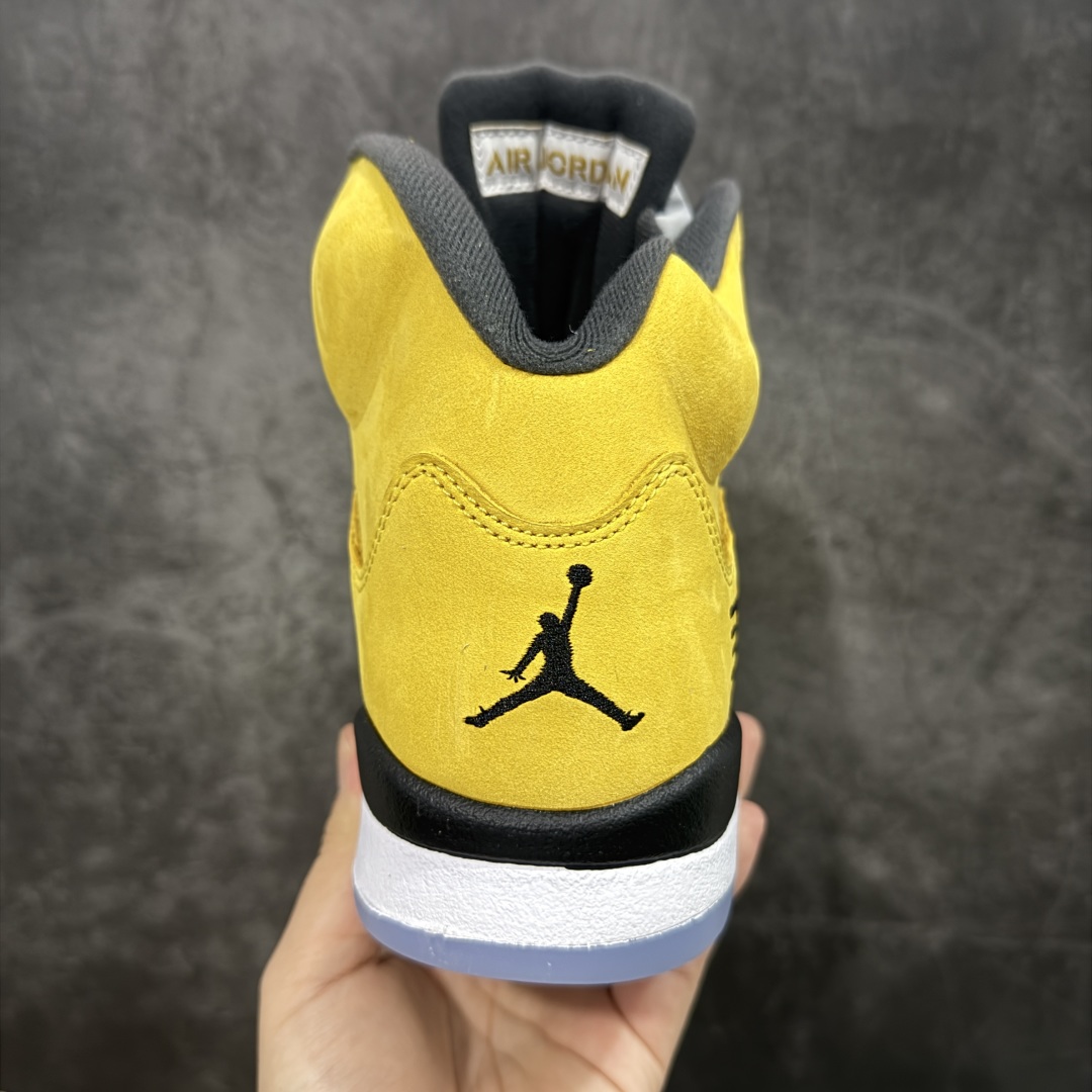图片[4]-【PK纯原】Air Jordan 5 Retro SP\”Tokyo 23\”乔丹AJ5代中帮复古休闲文化篮球鞋“东京黄”IO3372-700 国内一线大厂出品 匠心打造 原厂皮料原厂数据 全新纸板 模具打造 外贸 平台高端零售专供品质 品质毋庸置疑 一眼正品既视感 细节均已解码 尺码：40 40.5 41 42 42.5 43 44 44.5 45 46 47.5-选品中心