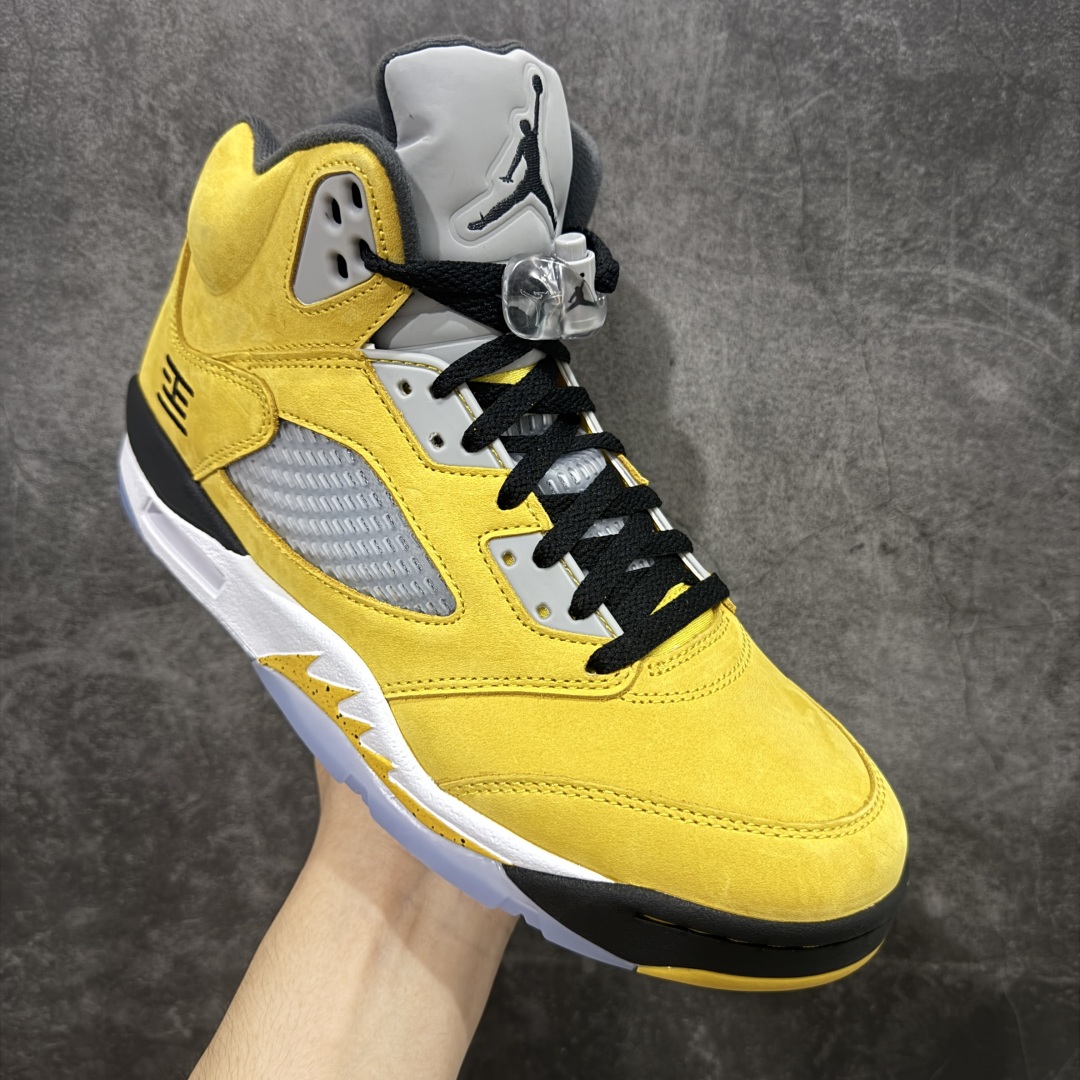 图片[3]-【PK纯原】Air Jordan 5 Retro SP\”Tokyo 23\”乔丹AJ5代中帮复古休闲文化篮球鞋“东京黄”IO3372-700 国内一线大厂出品 匠心打造 原厂皮料原厂数据 全新纸板 模具打造 外贸 平台高端零售专供品质 品质毋庸置疑 一眼正品既视感 细节均已解码 尺码：40 40.5 41 42 42.5 43 44 44.5 45 46 47.5-选品中心