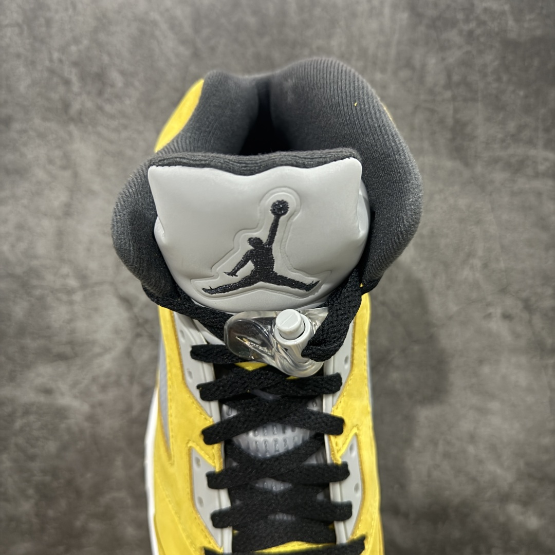 图片[8]-【PK纯原】Air Jordan 5 Retro SP\”Tokyo 23\”乔丹AJ5代中帮复古休闲文化篮球鞋“东京黄”IO3372-700 国内一线大厂出品 匠心打造 原厂皮料原厂数据 全新纸板 模具打造 外贸 平台高端零售专供品质 品质毋庸置疑 一眼正品既视感 细节均已解码 尺码：40 40.5 41 42 42.5 43 44 44.5 45 46 47.5-选品中心