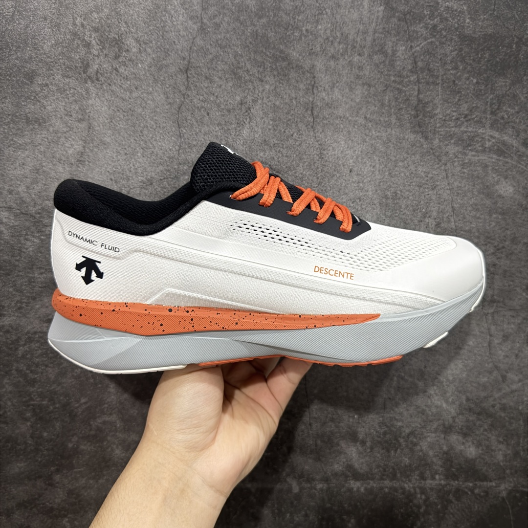 【公司级】DESCENTE DYNAMIC FLUID迪桑特轻盈缓震透气鞋面时尚休闲运动男子越野跑鞋 官方同步上架适合技术路线单日徒步穿着 aeriosflgtx鞋受到长途野外跑步鞋的启发 适合在变化的地形上进行快速轻快的徒步旅行穿着,舒适而有支撑性,使您充满信心。该设计与脚部融为一体,可最大限度地减少摩擦 尺码: 36-45-选品中心
