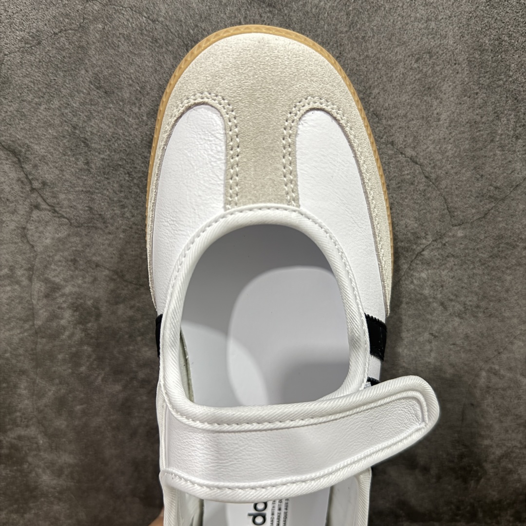图片[5]-【RS纯原头层】Adidas Samba Janes 玛丽珍板鞋懒人一脚蹬 Adidas Samba Janes采用皮革材质，Adidas Samba Janes的设计融合了经典与现代元素。它采用了玛丽珍鞋的特色设计，如鞋面上的扣带和环扣装饰，同时保留了Samba鞋的经典三道杠设计和橡胶大底。这款鞋的鞋型修长，中足偏窄，整体贴合感强，适合标准脚型和宽脚型的人群 货号：JR1402 尺码：36-41-选品中心