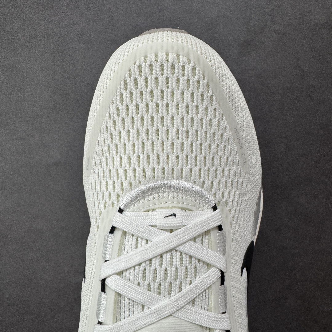  
【LW版本】Nike VOMERO 18X 轻盈跑鞋
舒适百搭防滑耐磨 低帮 休闲跑步鞋男女同款
货