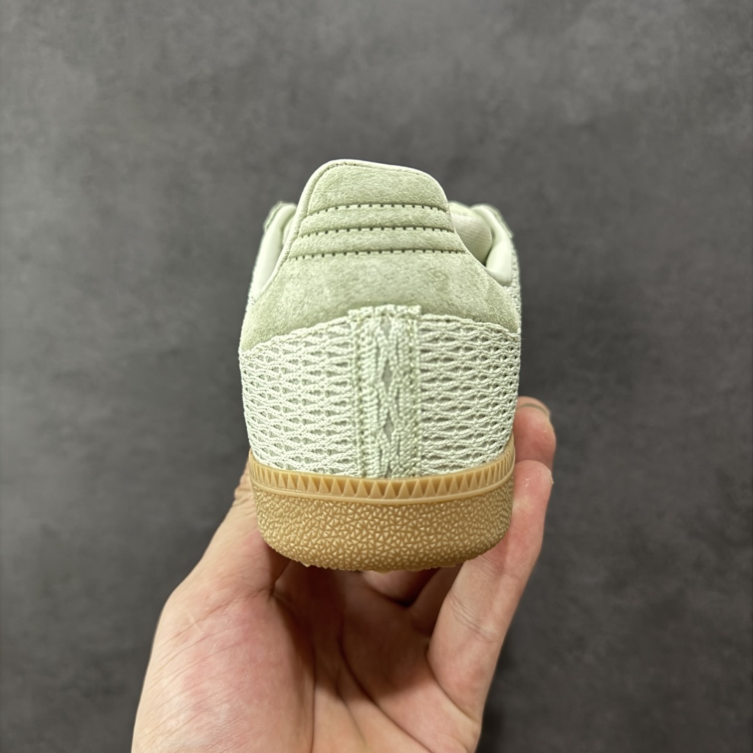 图片[4]-【HZ纯原】Addis Original Samba OG 复古单品 编织系列 复古桑巴板鞋 这款桑巴鞋展示了高质量的工艺 带有装饰的超锁缝制和无缝的手感 柔软、柔软的皮革造型和标志性的3条纹完成了精致的外观 正规合身鞋带 鞋面上有绒面鞋垫 橡胶鞋底 享受正畸套筒软感 自50年代首次亮相以来就一直在赢得粉丝的青睐 货号：KK3529 尺码：35.5 36 36.5 37 38 38.5 39 40 40.5 41 42 42.5 43 44 45-选品中心