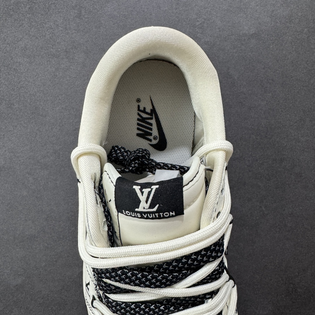 图片[7]-【定制版】Travis Scott x Fragment Design x Air Jordan 1 Low OG SP AJ1 乔1 LV联名 红尾抽绳 低帮文化休闲板鞋  #多方联名合作融合了Travis Scott 独特的音乐风格，藤原浩个性的设计风格以及Jordan品牌的经典元素 使其成为一双具有独特身份和价值的鞋子 清新而立体的外观加上联名标识更突出了其独特身份 这种配色方案显示出活力和时尚感 在视觉上引人注目 鞋身的质感和细腻的细节处理使其显得高端而格调十足 这款“倒钩”联名是设计与创意完美结合 融合多方的个性风格是一款备受瞩目的潮流鞋款 货号：DM6868-108  尺码：36 36.5 37.5 38 38.5 39 40 40.5 41 42 42.5 43 44 44.5 45-选品中心