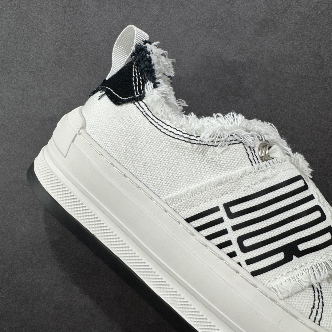 图片[6]-【广东纯原版本】WALK\’N\’DIOR 厚底时装板鞋 棉质刺绣oblique 印花dior 新款厚底刺绣帆布鞋 “厚底皮面灰色” Dior 2023春夏厚底刺绣布鞋增高效果不错 鞋面精工立体刺绣 精致高级 老花图案超百搭脚感也很舒服日常穿它肯定不会出错 大概有3-5厘米左右的增高 Walk\’n\’Dior 厚底运动鞋是一款时尚单品 提升该系列的格调 oblique印花棉质刺绣鞋面 搭配舒适厚底 鞋舌和 Christian Dior Paris 标志鞋带 可为各式休闲造型增添时髦气质 鞋舌鞋底和鞋带饰有品牌特色细节 EvA鞋底饰有Christian Dior 的幸运星符号另附鞋带一副 尺码 35 36 37 38 39 40-选品中心