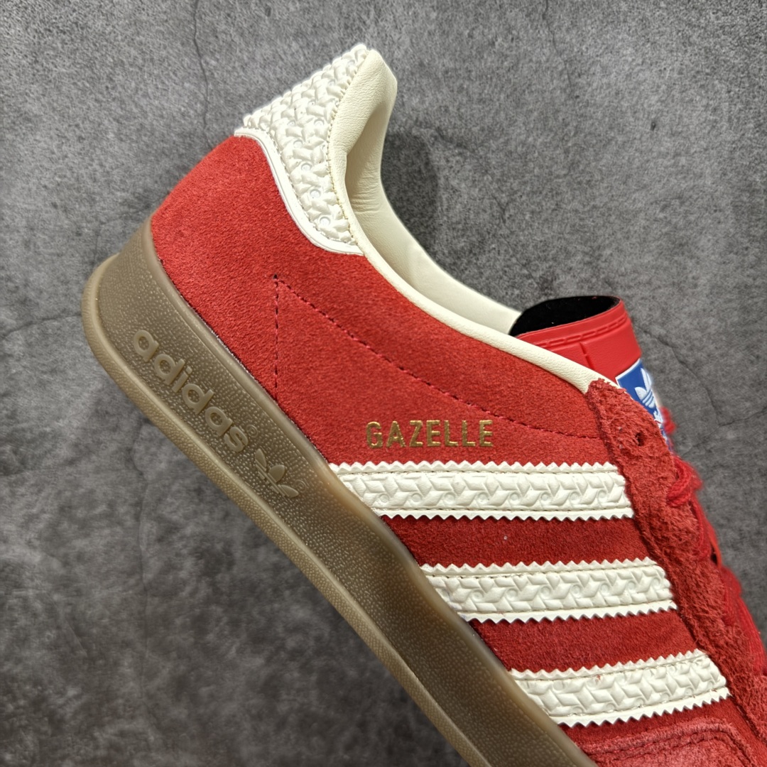 图片[7]-【PZ纯原跑量版】Adidas Originals Gazelle Indoor 防滑低帮T头德训鞋 GZ复古系列 白红 IF1808 纯原福利 工厂超低利润跑量 认准独家/避免混货 市面绝无仅有 全新主推版过验级别/代购级 全部原开发最大还原正品细节 选用市面顶版开发加强/吊打正品版型 全正确翻毛皮/垫片/弓足市面所有炒作嘘头满配 PK市面百元内任意版本/套到什么程度自行对比 市场顶级版本完美还原zp细节，注意区别市场任何版本 尺码：35.5 36 36.5 37 38 38.5 39 40 40.5 41 42 42.5 43 44 44.5 45-选品中心