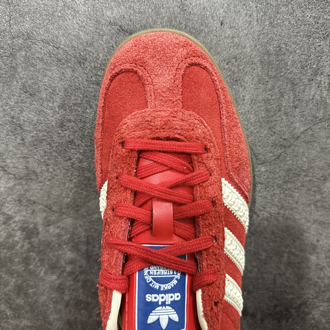 图片[5]-【PZ纯原跑量版】Adidas Originals Gazelle Indoor 防滑低帮T头德训鞋 GZ复古系列 白红 IF1808 纯原福利 工厂超低利润跑量 认准独家/避免混货 市面绝无仅有 全新主推版过验级别/代购级 全部原开发最大还原正品细节 选用市面顶版开发加强/吊打正品版型 全正确翻毛皮/垫片/弓足市面所有炒作嘘头满配 PK市面百元内任意版本/套到什么程度自行对比 市场顶级版本完美还原zp细节，注意区别市场任何版本 尺码：35.5 36 36.5 37 38 38.5 39 40 40.5 41 42 42.5 43 44 44.5 45-选品中心