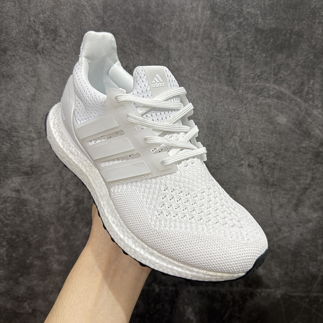 图片[3]-【纯原版】adidas Ultra boost 1.0 厚底 抗扭转 舒适潮流减震 中帮休闲训练长跑跑步鞋 阿迪达斯经典跑鞋复刻 Ultra boost 1.0 回归啦 ✅ Primeknit鞋面，透气贴合，跑起来双脚会“呼吸” ✅ Boost中底+Continental马牌鞋底，缓震抗扭双buff，落地稳如踩云☁ 黑白（HQ4201）、全白（HQ4202）、纯黑（HQ4199）三色， 简约百搭不挑穿搭~ 35.5-46全码现货！ 顶级版本，原鞋开模、原料复刻，细节拉满✨ 不管是日常慢跑、长跑训练，还是出街炸场，这双都能打！ 纯原外贸平台特供订单 耗时半年巨作 #独家原包 原底原料 开模打造 #原厂鞋标 高精密准度 #原楦原纸板开发 匹配原版98%以上 #后跟弧度 正确呈现 #原厂皮料 质感无敌 #皮料切割干净 无任何毛边 清洁度细节完美 货号：HQ4201 尺码：35.5 36 36.5 37.5 38 38.5 39 40 40.5 41 42 42.5 43 44 45 46-选品中心