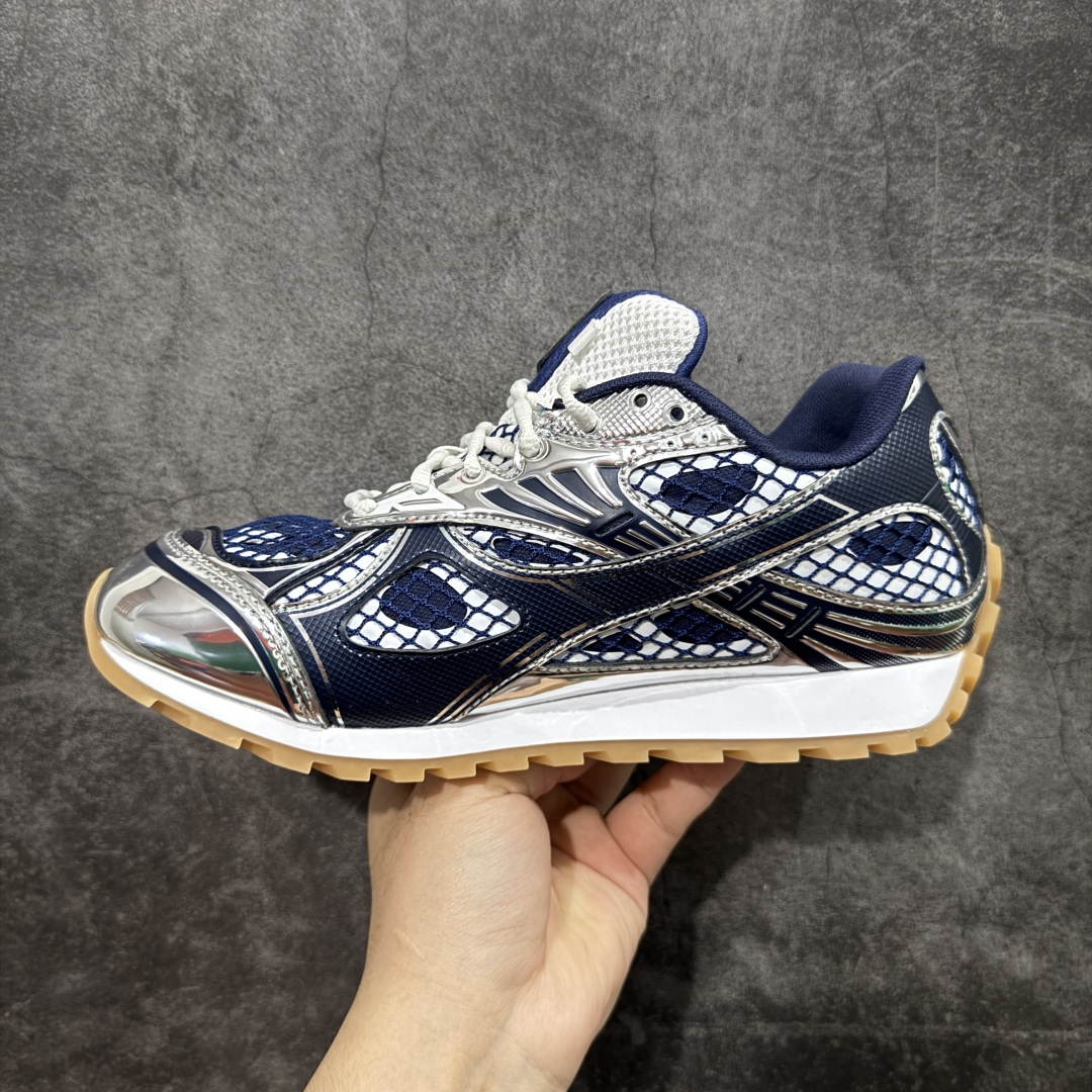 图片[2]-【纯原M版】BOTTEGA VENETA Orbit Runner BV葆蝶家时尚休闲王一博同款老爹鞋运动鞋 原版开发 一比一打造 相似度百分之99以上 市场一梯队级别品质 区别市场任何标文顶级品质版本 采用轻质科技网布面料 搭配几何图案设计橡胶外底 王炸系列 高版本 认准套包工艺 实际增高很多哦 还是一样显腿细非常nice 耐玩耐造 对标对版 套包鞋工艺 认准高版本 大底选用拼色TPU大底 配置原版包装 尺码：35 36 37 38 39 40 41 42 43 44 45-选品中心