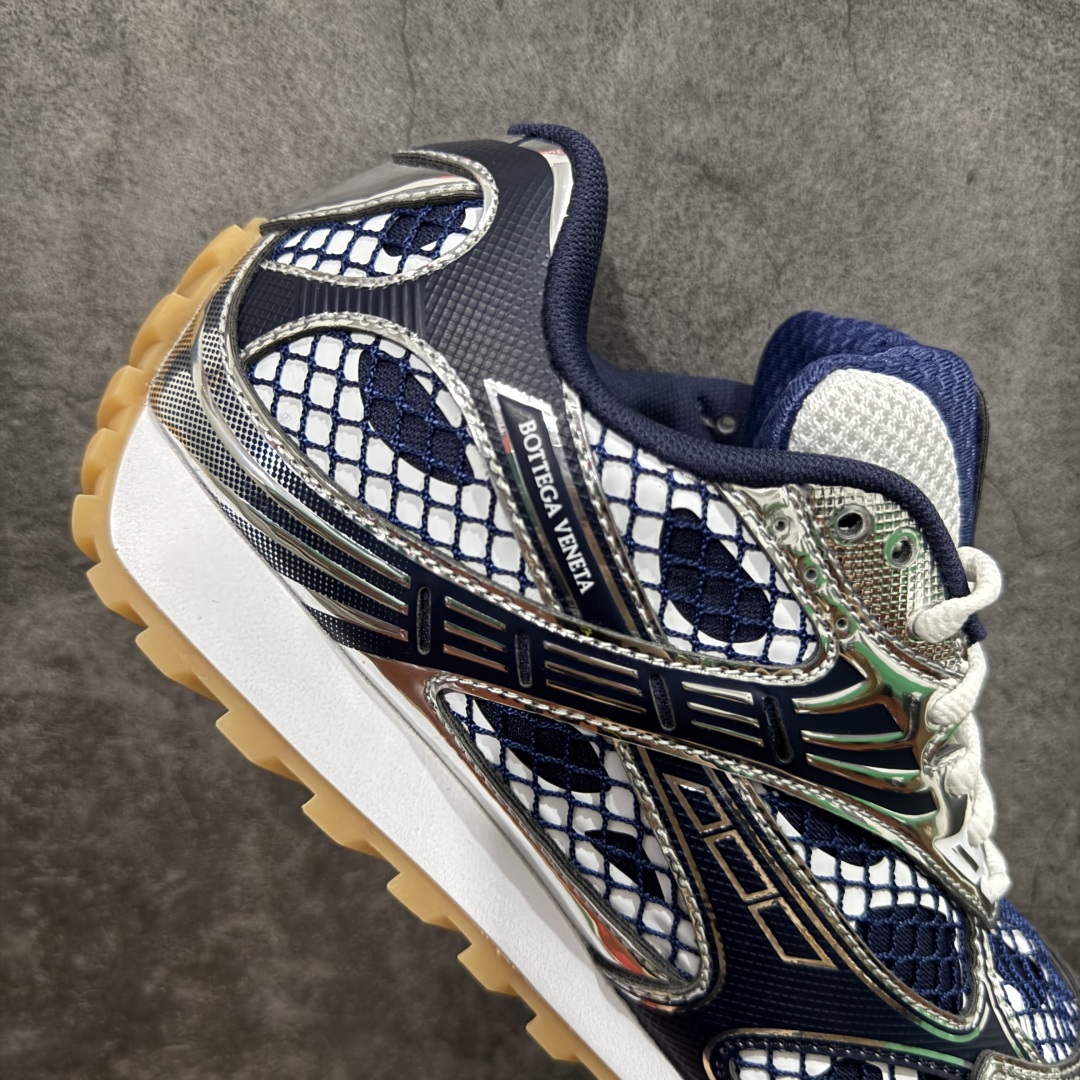 图片[7]-【纯原M版】BOTTEGA VENETA Orbit Runner BV葆蝶家时尚休闲王一博同款老爹鞋运动鞋 原版开发 一比一打造 相似度百分之99以上 市场一梯队级别品质 区别市场任何标文顶级品质版本 采用轻质科技网布面料 搭配几何图案设计橡胶外底 王炸系列 高版本 认准套包工艺 实际增高很多哦 还是一样显腿细非常nice 耐玩耐造 对标对版 套包鞋工艺 认准高版本 大底选用拼色TPU大底 配置原版包装 尺码：35 36 37 38 39 40 41 42 43 44 45-选品中心