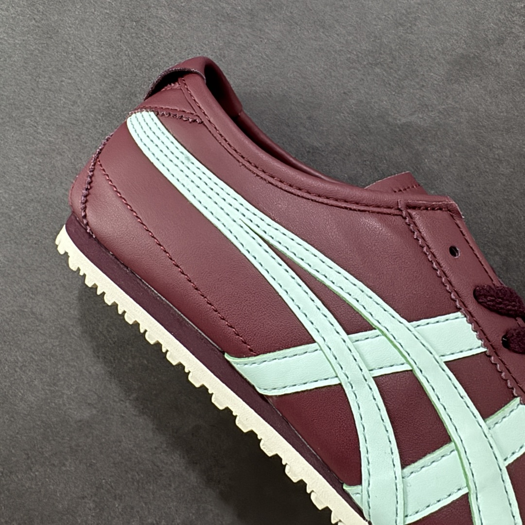 图片[6]-【公司级】Asics Onitsuka Tiger MEXICO 66 亚瑟士鬼冢虎复古经典板鞋 头层材料 质感柔软度满分 长期生产补货永不断码 超成熟稳定的做工品控 原装全套纸板楦头开发 原汁原味 完美呈现版型 私模正确鞋底咬花纹路 一比一鞋头弧度高度鞋身弧度 绝不口嗨 细节品控鞋型随意秒杀市面 原档咬花纹路私模大底 一个单元有六个三角形 总体形拼接呈现花瓣状 官方四联吊牌 原装Ortholite轻量化鞋垫 原盒原配 质保卡 说明书 钢印防尘纸 纸板中底带钢印 乳胶组合鞋垫 支持全方位的对比专柜 产品从款式颜色造型上体现出追求舒适和细节的完美 鞋类更是推崇手工制作的严谨与完美 融舒适性与可穿性的设计风格 注重细节的完美和别致魅力 既保持稳重 又不失轻松的时尚感 尺码：36 37 37.5 38 39 39.5 40 40.5 41.5 42 42.5 43.5 44 45-选品中心
