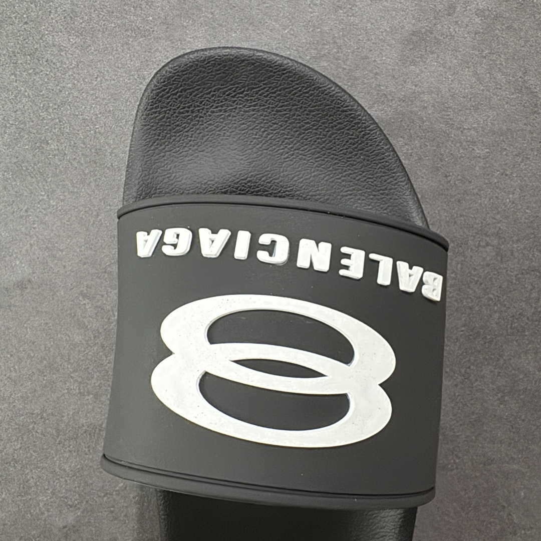 图片[8]-【外贸版】Balenciaga 巴黎世家拖鞋 2025最新版印花 潮流到没边 原鞋购入开发 官方正确版 原装级头层牛皮1：1裁剪 鞋面3D打印logo 凹凸感明显 原版一致细节 全码齐全 尺码：39 40 41 42 43 44 45 46-选品中心