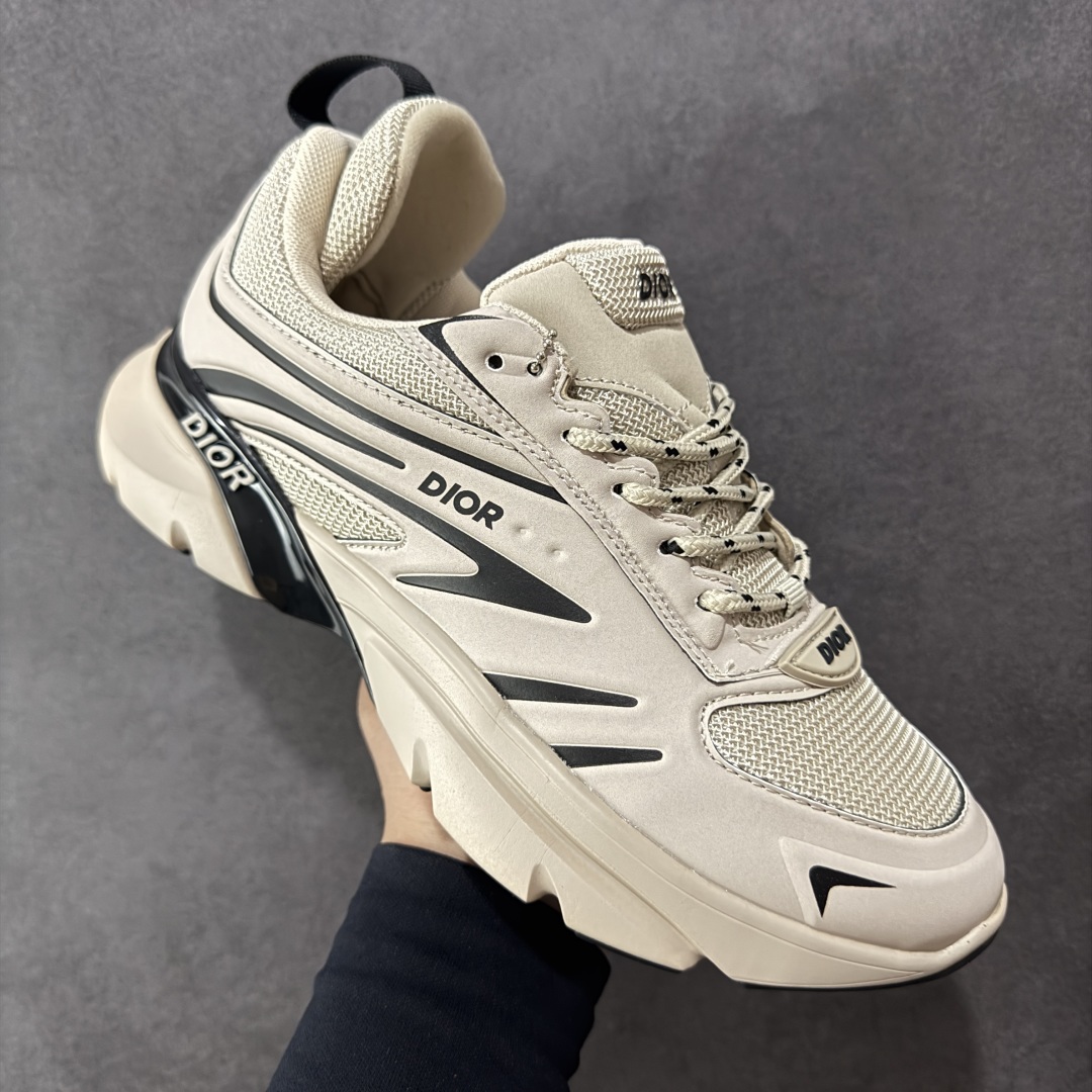 图片[3]-【公司级】Dior 迪奥 B44 Dior迪奥休闲时尚运动鞋系列 渠道原装订单 全套专柜包装物及配件 釆用超软舒适透气面料 同源出厂真丝绸防尘鞋套袋 原装雪梨形超软沙绒纸团 鞋底采用橡胶大底内外锁死工艺 最大限度弯折永不开胶，原鞋一致效果 尺码：39 40 40.5 41 42 42.5 43 44 45-选品中心