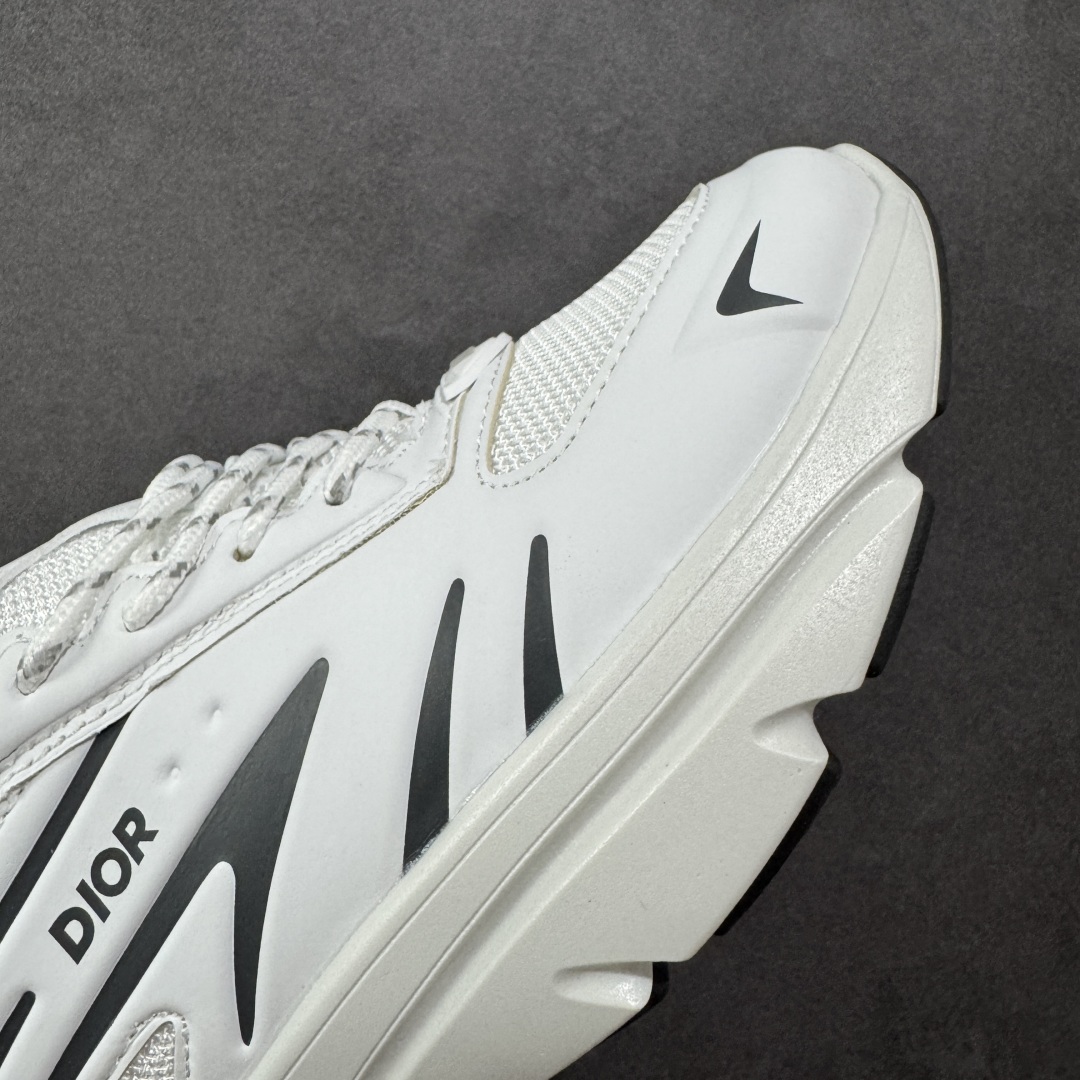 图片[5]-【公司级】Dior 迪奥 B44 Dior迪奥休闲时尚运动鞋系列 渠道原装订单 全套专柜包装物及配件 釆用超软舒适透气面料 同源出厂真丝绸防尘鞋套袋 原装雪梨形超软沙绒纸团 鞋底采用橡胶大底内外锁死工艺 最大限度弯折永不开胶，原鞋一致效果 尺码：39 40 40.5 41 42 42.5 43 44 45-选品中心