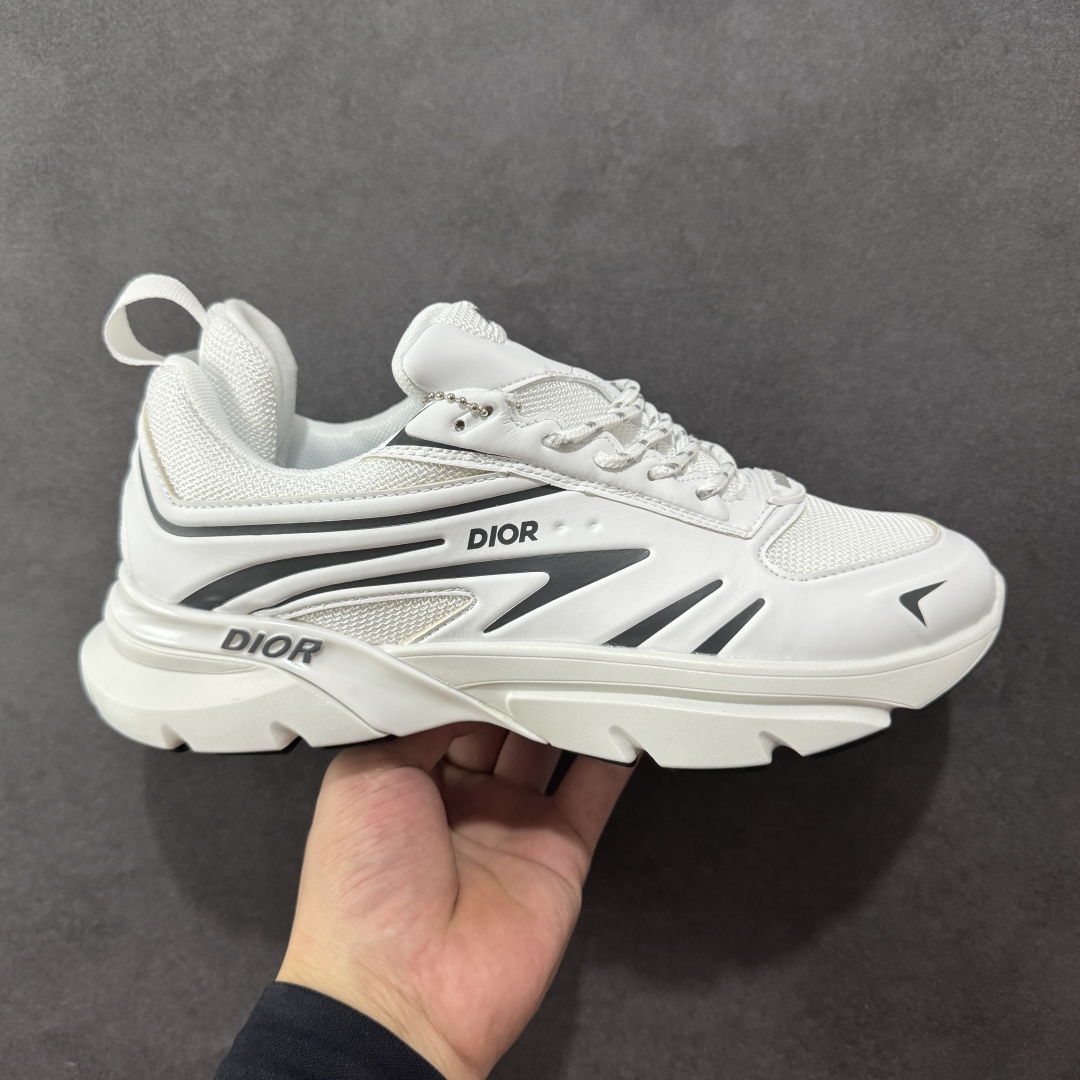 【公司级】Dior 迪奥 B44 Dior迪奥休闲时尚运动鞋系列 渠道原装订单 全套专柜包装物及配件 釆用超软舒适透气面料 同源出厂真丝绸防尘鞋套袋 原装雪梨形超软沙绒纸团 鞋底采用橡胶大底内外锁死工艺 最大限度弯折永不开胶,原鞋一致效果 尺码:39 40 40.5 41 42 42.5 43 44 45-选品中心