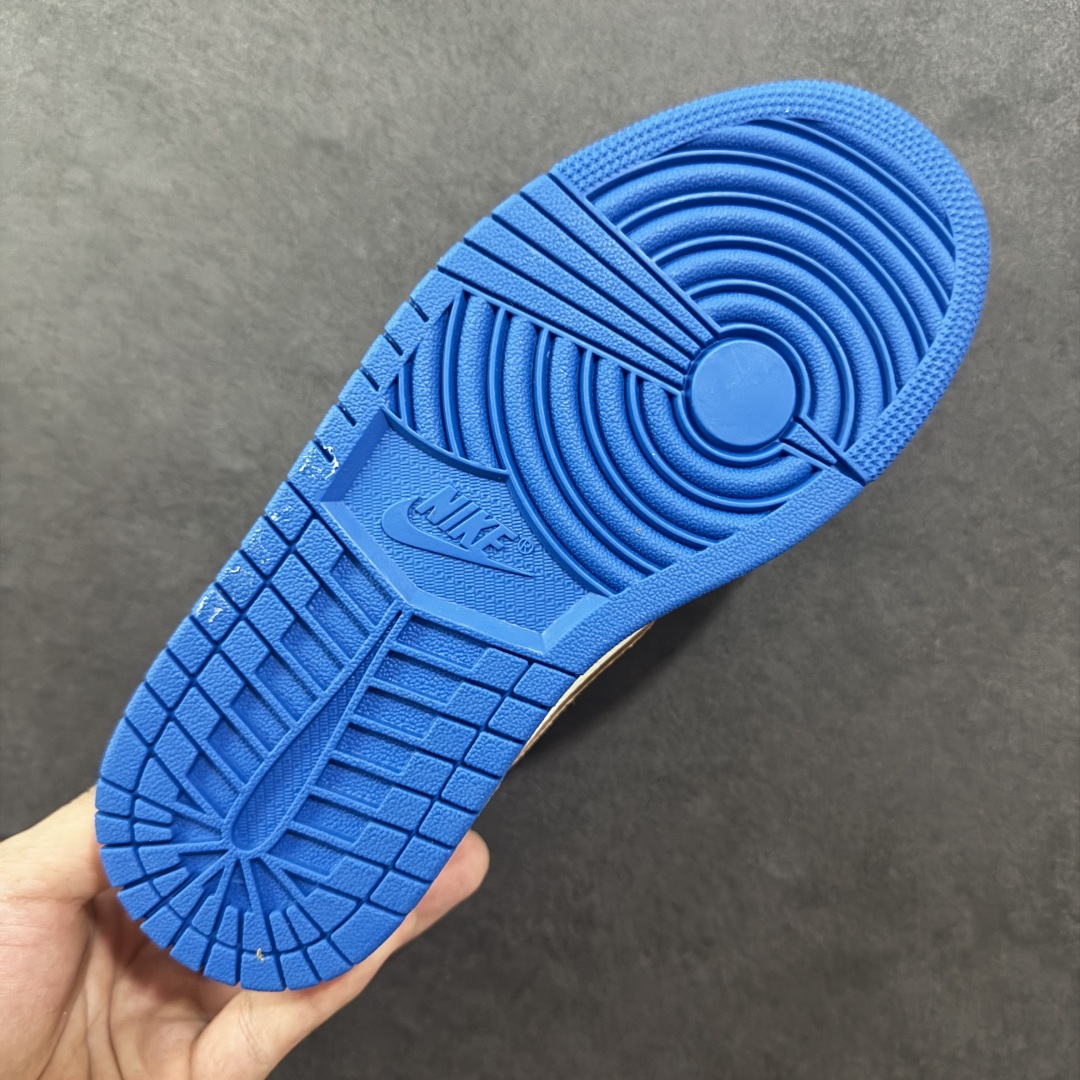 图片[9]-【K版】Air Travis Scott x Air Jordan AJ1 Low OG SP TS联名倒钩低帮 白蓝闪电2.0 DM7866-104 市场第二梯队最强版 原鞋开发 原楦原纸板开发 全鞋电脑针车 原厂内置全掌气垫 原盒内在原标 唯一Zp原版鞋带绑法 免检产品 全新2022版型 全头层皮料 完美零毛边处理 原厂配置全掌气垫 价格定位良心 新配色陆续出货 尺码：36 36.5 37.5 38 38.5 39 40 40.5 41 42 42.5 43 44 44.5 45-选品中心