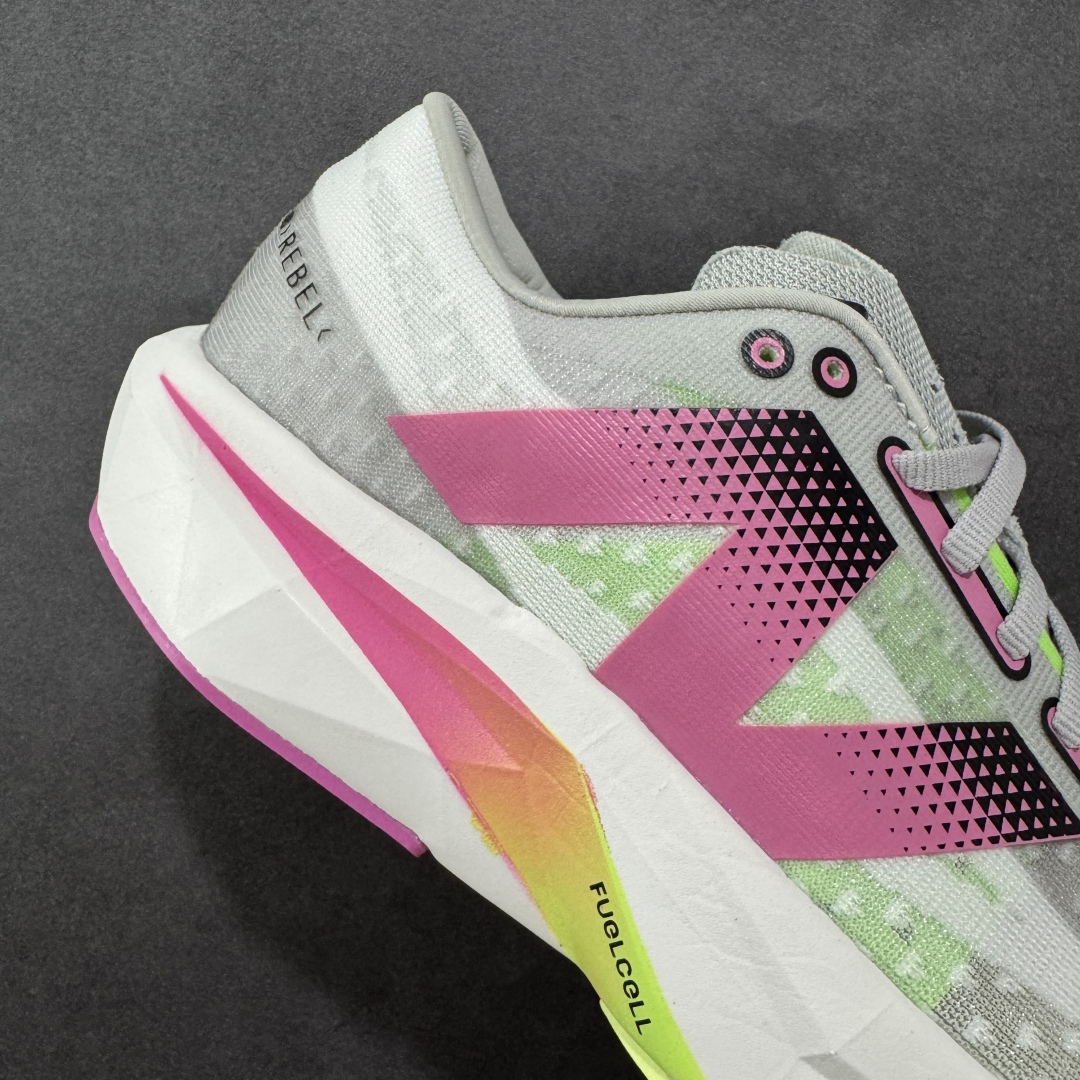 图片[6]-【公司级】New Balance FuelCell Rebel V4 低帮防滑耐磨百搭休闲跑步鞋 #内置碳板 超轻透气针织网眼材料结构鞋面 中底嵌入FuelCell轻量化技术组合 网面鞋面设计 运动清爽透气 赤足感受 撞色设计细节控的惊喜 精细看得见 FUEL CELL避震中底 通过将液态氮快速填充进泡棉的方式 打造出具有高弹、轻质、 持久的中底！ 货号：MFCPZSR4 尺码：36 37 37.5 38 38.5 39 40 40.5 41 42 42.5 43 44 45 46-选品中心