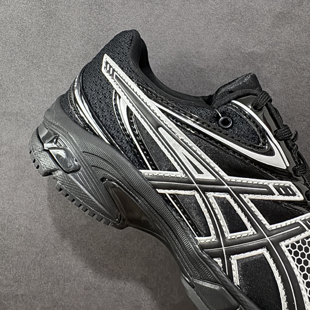 图片[6]-【纯原版】ASICS亚瑟士新款GEL-DS TRAINER 14情侣运动鞋时尚复古运动休闲鞋 整体色调采用了米色和绿色等大地色系，宛如将澳大利亚的自然风光浓缩于鞋身之上，复古且时尚，轻松拿捏住当下流行的复古风潮。鞋侧的 Asics 标志性虎爪 logo 与鞋面的米色相互交融，搭配恰到好处，既传承了经典的元素，又呈现出别样的新潮韵味。 采用了轻量化的 EVA 中底，不仅重量轻，大大减轻了双脚的负担，而且还具备出色的缓震性能，宛如在脚下踩了一层“软云”，每一步的冲击力都能被温柔化解，长时间穿着也不会有累脚的困扰，无论是日常通勤的久站，还是周末的逛街暴走，双脚都能始终保持惬意状态。 尺码：36 37 37.5 38 39 39.5 40.5 41 42 42.5 43.5 44 45-选品中心