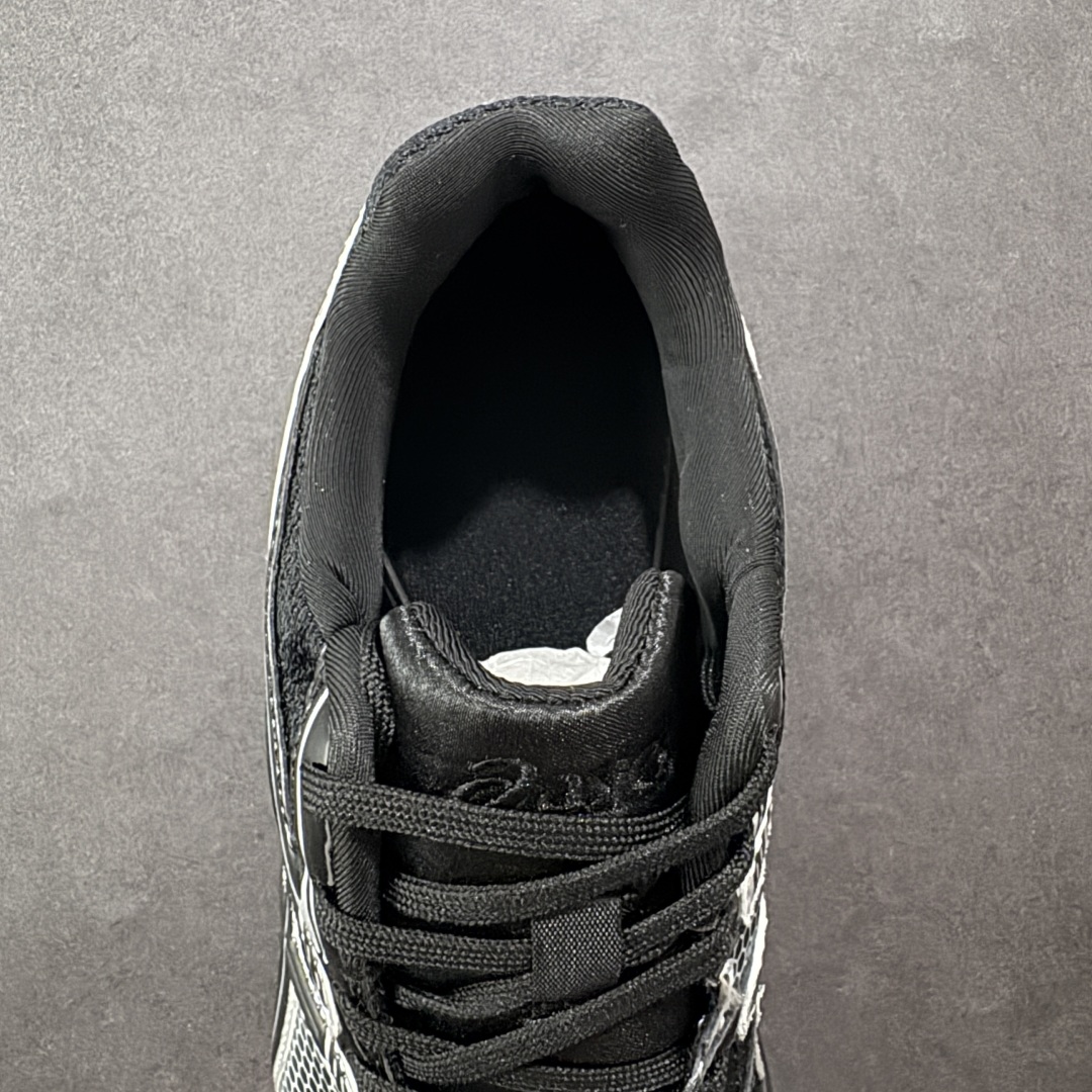 图片[7]-【纯原版】ASICS亚瑟士新款GEL-DS TRAINER 14情侣运动鞋时尚复古运动休闲鞋 整体色调采用了米色和绿色等大地色系，宛如将澳大利亚的自然风光浓缩于鞋身之上，复古且时尚，轻松拿捏住当下流行的复古风潮。鞋侧的 Asics 标志性虎爪 logo 与鞋面的米色相互交融，搭配恰到好处，既传承了经典的元素，又呈现出别样的新潮韵味。 采用了轻量化的 EVA 中底，不仅重量轻，大大减轻了双脚的负担，而且还具备出色的缓震性能，宛如在脚下踩了一层“软云”，每一步的冲击力都能被温柔化解，长时间穿着也不会有累脚的困扰，无论是日常通勤的久站，还是周末的逛街暴走，双脚都能始终保持惬意状态。 尺码：36 37 37.5 38 39 39.5 40.5 41 42 42.5 43.5 44 45-选品中心