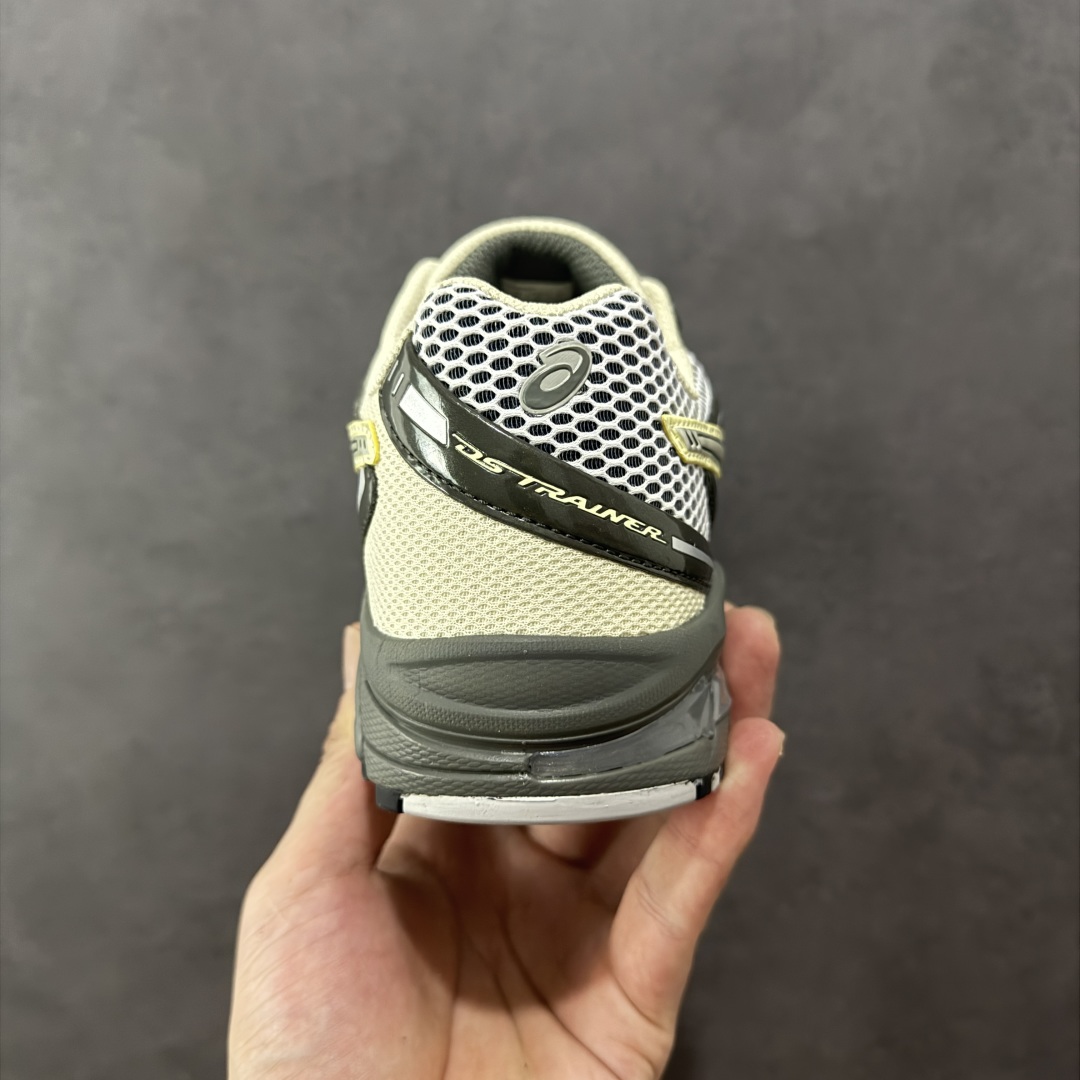 图片[4]-【纯原版】ASICS亚瑟士新款GEL-DS TRAINER 14情侣运动鞋时尚复古运动休闲鞋 整体色调采用了米色和绿色等大地色系，宛如将澳大利亚的自然风光浓缩于鞋身之上，复古且时尚，轻松拿捏住当下流行的复古风潮。鞋侧的 Asics 标志性虎爪 logo 与鞋面的米色相互交融，搭配恰到好处，既传承了经典的元素，又呈现出别样的新潮韵味。 采用了轻量化的 EVA 中底，不仅重量轻，大大减轻了双脚的负担，而且还具备出色的缓震性能，宛如在脚下踩了一层“软云”，每一步的冲击力都能被温柔化解，长时间穿着也不会有累脚的困扰，无论是日常通勤的久站，还是周末的逛街暴走，双脚都能始终保持惬意状态。 尺码：36 37 37.5 38 39 39.5 40.5 41 42 42.5 43.5 44 45-选品中心