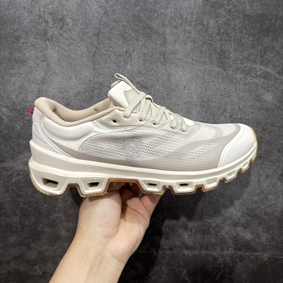 【PZ版本】On昂跑 x LOEWE罗意威 Cloudventure 织物 跑步 户外轻便百搭系带 减震 低帮 运动休闲鞋 采用工程飞织网布组合再生聚酯纤维鞋面材质搭载独家隐藏速度中板 镂空CloudTec科技 泡棉缓震中底 黑科技跑出圈的时尚运动新宠 尺码:36 37 38 39 40 41 42 43 44 45-选品中心
