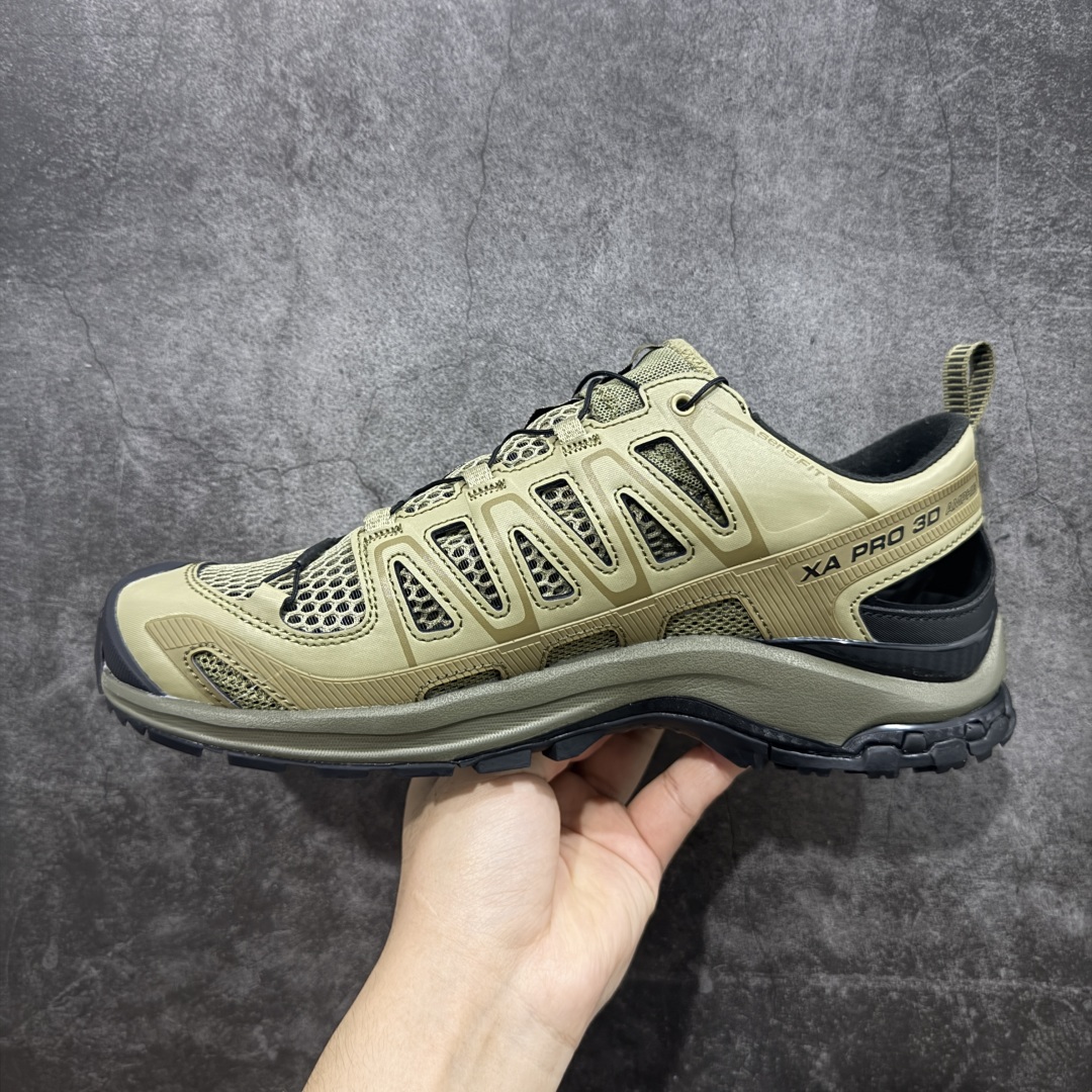 图片[2]-【666版本】SALOMON萨洛蒙XA PRO AMPHIB舒适柔软 透气耐磨 溯溪鞋 男女同款 军绿色 绿黑色 纯原外贸平台特供订单 耗时半年巨作 #全套原纸板楦头开发 #原厂特供网布配套加持 #确保原汁原味 完美呈现版型 #原档数据独家私模五层组合大底 #男女鞋同步官方开发至46 #原装Ortholite轻量化鞋垫 #中底布带钢印编号 原厂TPU锁扣 #进口港宝加持 后跟自然饱满 还原公司包裹性 #鞋面采用SENSIFT贴合技术 #全方位贴合包裹脚型 #鞋跟部鞋底牵引设计 #提供强大的抓地性能 #更适应野外崎岖不平的道路 #其3D ADVANCED CHASSIS底盘 材料轻量大化 钉齿设计更具稳定性 防护性 #鞋底易磨损区运用CONTAGRIP高耐磨材料 应对城市硬质路面长距离跑考验 货号：477399 尺码：36 36.5 37.5 38 38.5 39 40 40.5 41 42 42.5 43 44 45 46-选品中心