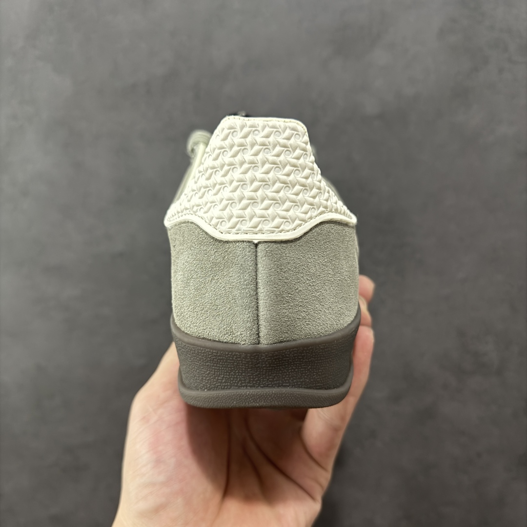 图片[4]-【PZ纯原跑量版】Adidas Originals Gazelle Indoor 防滑低帮T头德训鞋 GZ复古系列 IF1807 纯原福利 工厂超低利润跑量 认准独家/避免混货 市面绝无仅有 全新主推版过验级别/代购级 全部原开发最大还原正品细节 选用市面顶版开发加强/吊打正品版型 全正确翻毛皮/垫片/弓足市面所有炒作嘘头满配 PK市面百元内任意版本/套到什么程度自行对比 市场顶级版本完美还原zp细节，注意区别市场任何版本 尺码：35.5 36 36.5 37 38 38.5 39 40 40.5 41 42 42.5 43 44 44.5 45-选品中心