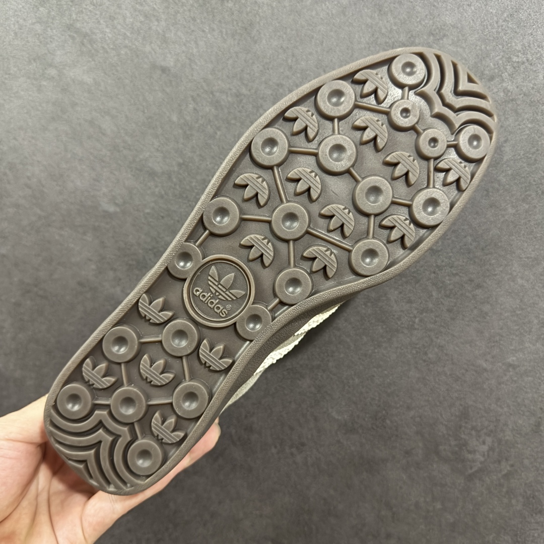 图片[9]-【PZ纯原跑量版】Adidas Originals Gazelle Indoor 防滑低帮T头德训鞋 GZ复古系列 IF1807 纯原福利 工厂超低利润跑量 认准独家/避免混货 市面绝无仅有 全新主推版过验级别/代购级 全部原开发最大还原正品细节 选用市面顶版开发加强/吊打正品版型 全正确翻毛皮/垫片/弓足市面所有炒作嘘头满配 PK市面百元内任意版本/套到什么程度自行对比 市场顶级版本完美还原zp细节，注意区别市场任何版本 尺码：35.5 36 36.5 37 38 38.5 39 40 40.5 41 42 42.5 43 44 44.5 45-选品中心