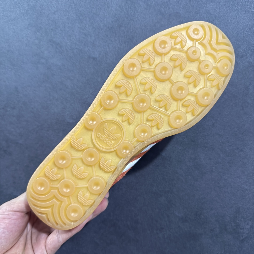 图片[9]-【PZ纯原跑量版】Adidas Originals Gazelle Indoor 防滑低帮T头德训鞋 GZ复古系列 HQ8718 纯原福利 工厂超低利润跑量 认准独家/避免混货 市面绝无仅有 全新主推版过验级别/代购级 全部原开发最大还原正品细节 选用市面顶版开发加强/吊打正品版型 全正确翻毛皮/垫片/弓足市面所有炒作嘘头满配 PK市面百元内任意版本/套到什么程度自行对比 市场顶级版本完美还原zp细节，注意区别市场任何版本 尺码：35.5 36 36.5 37 38 38.5 39 40 40.5 41 42 42.5 43 44 44.5 45-选品中心