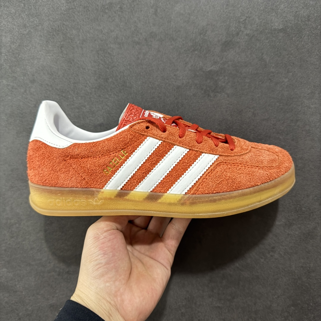 【PZ纯原跑量版】Adidas Originals Gazelle Indoor 防滑低帮T头德训鞋 GZ复古系列 HQ8718 纯原福利 工厂超低利润跑量 认准独家/避免混货 市面绝无仅有 全新主推版过验级别/代购级 全部原开发最大还原正品细节 选用市面顶版开发加强/吊打正品版型 全正确翻毛皮/垫片/弓足市面所有炒作嘘头满配 PK市面百元内任意版本/套到什么程度自行对比 市场顶级版本完美还原zp细节,注意区别市场任何版本 尺码:35.5 36 36.5 37 38 38.5 39 40 40.5 41 42 42.5 43 44 44.5 45-选品中心